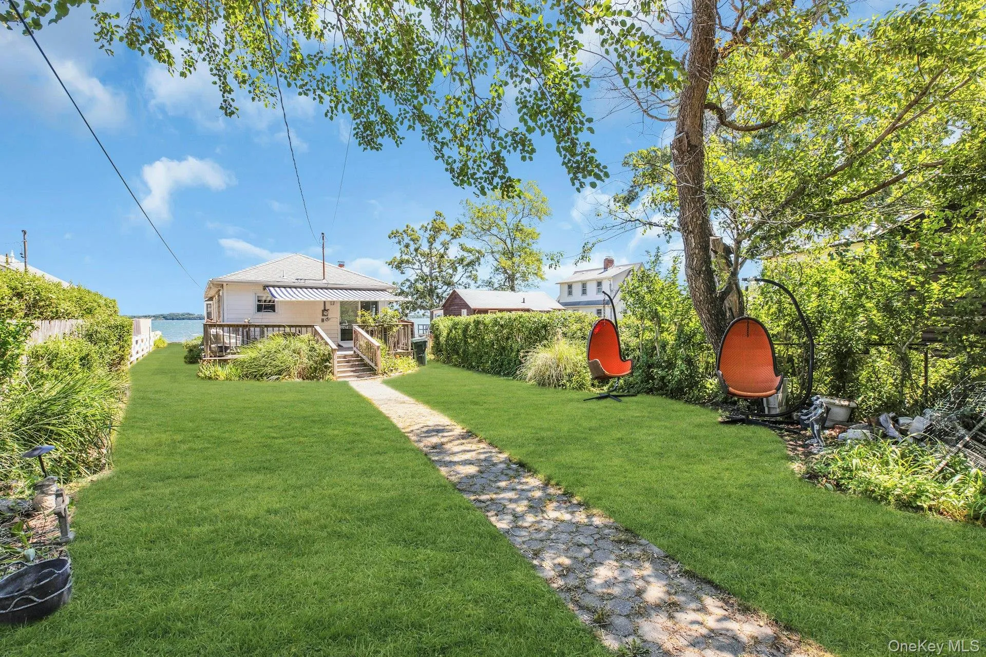 135 Noyack Avenue, Southampton, NY, 2 Bedrooms Bedrooms, 5 Rooms Rooms,1 BathroomBathrooms,Residential Lease,For Rent,Noyack,0,1016068 135 Noyack Avenue, Southampton, NY, 2 Bedrooms Bedrooms, 5 Rooms Rooms,1 BathroomBathrooms,Residential Lease,For Rent,Noyack,0,1016068