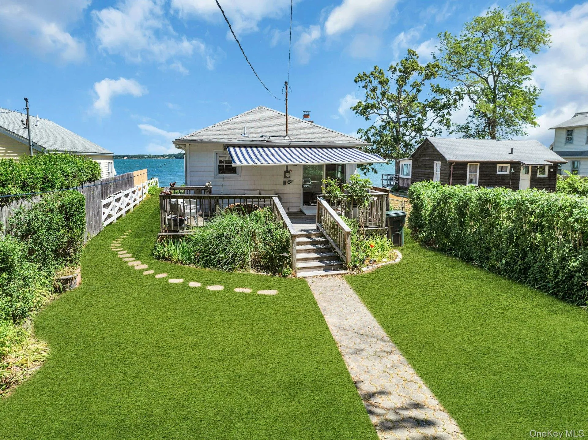135 Noyack Avenue, Southampton, NY, 2 Bedrooms Bedrooms, 5 Rooms Rooms,1 BathroomBathrooms,Residential Lease,For Rent,Noyack,0,1016068 135 Noyack Avenue, Southampton, NY, 2 Bedrooms Bedrooms, 5 Rooms Rooms,1 BathroomBathrooms,Residential Lease,For Rent,Noyack,0,1016068