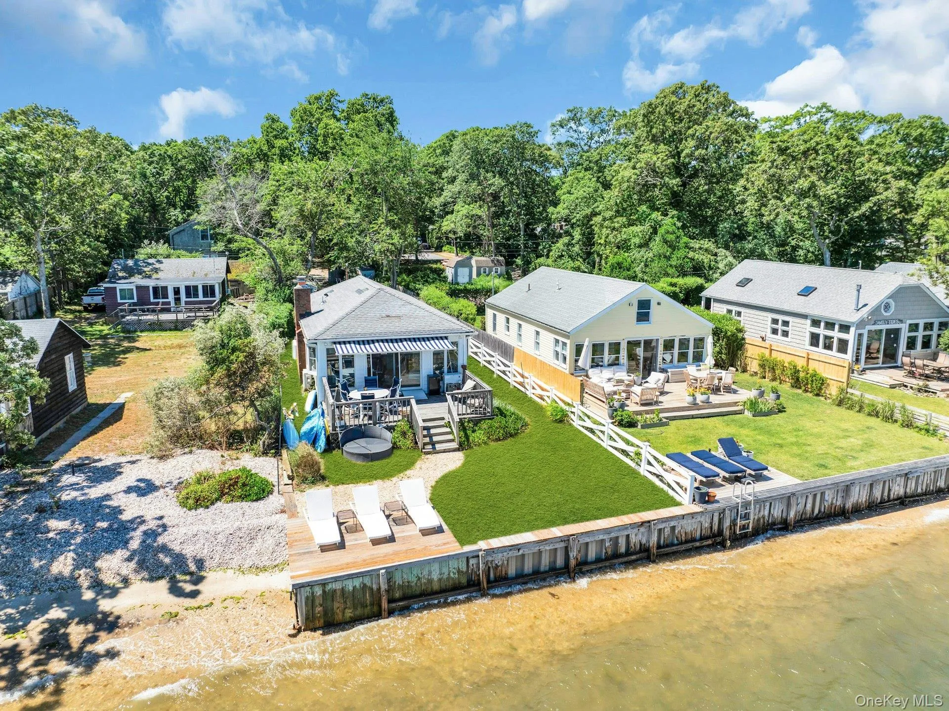 135 Noyack Avenue, Southampton, NY, 2 Bedrooms Bedrooms, 5 Rooms Rooms,1 BathroomBathrooms,Residential Lease,For Rent,Noyack,0,1016068 135 Noyack Avenue, Southampton, NY, 2 Bedrooms Bedrooms, 5 Rooms Rooms,1 BathroomBathrooms,Residential Lease,For Rent,Noyack,0,1016068