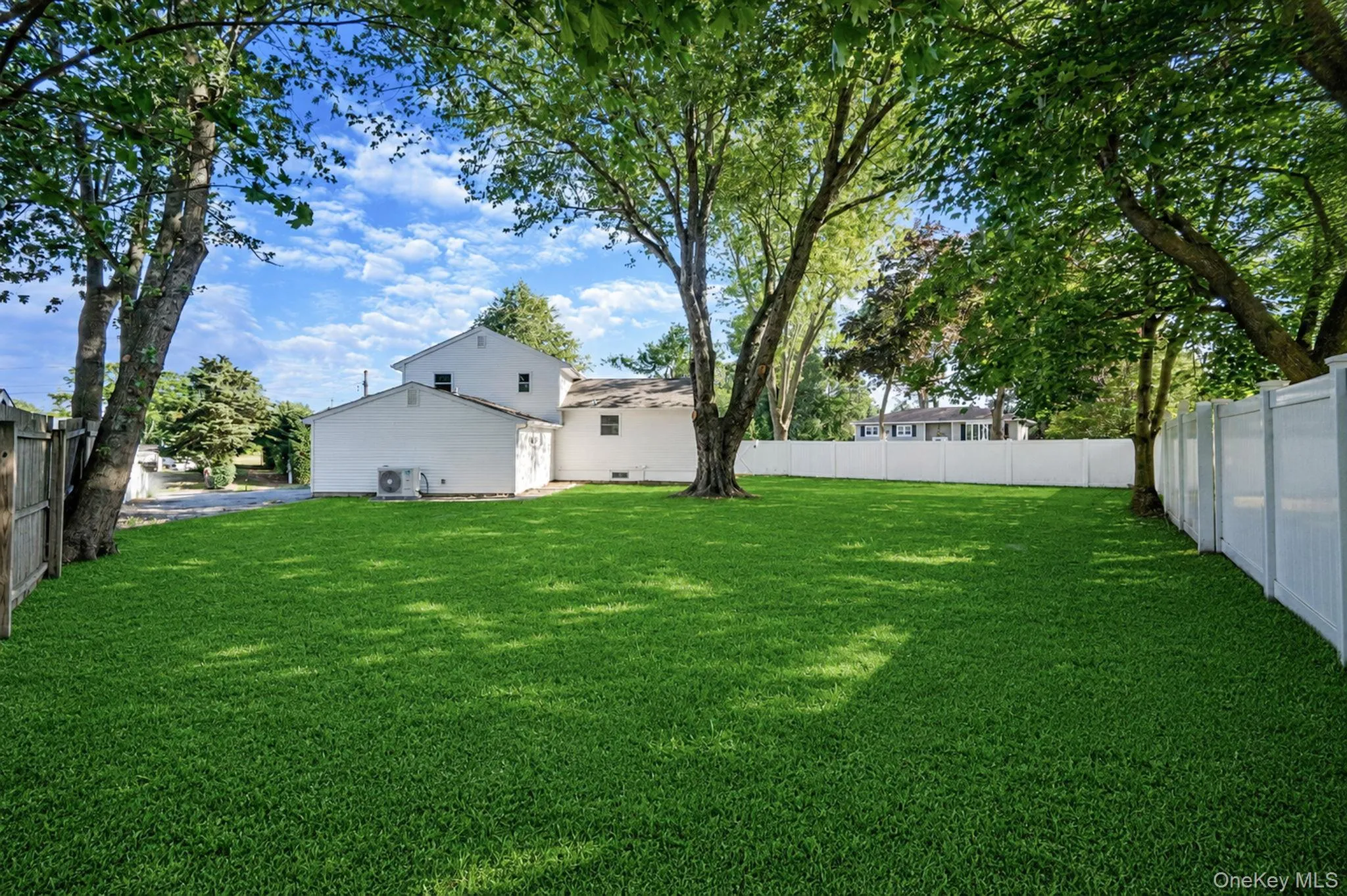 18 Joyce Drive, Riverhead, NY, 4 Bedrooms Bedrooms, 8 Rooms Rooms,3 BathroomsBathrooms,Residential,For Rent,Joyce,0,1016072 18 Joyce Drive, Riverhead, NY, 4 Bedrooms Bedrooms, 8 Rooms Rooms,3 BathroomsBathrooms,Residential,For Rent,Joyce,0,1016072
