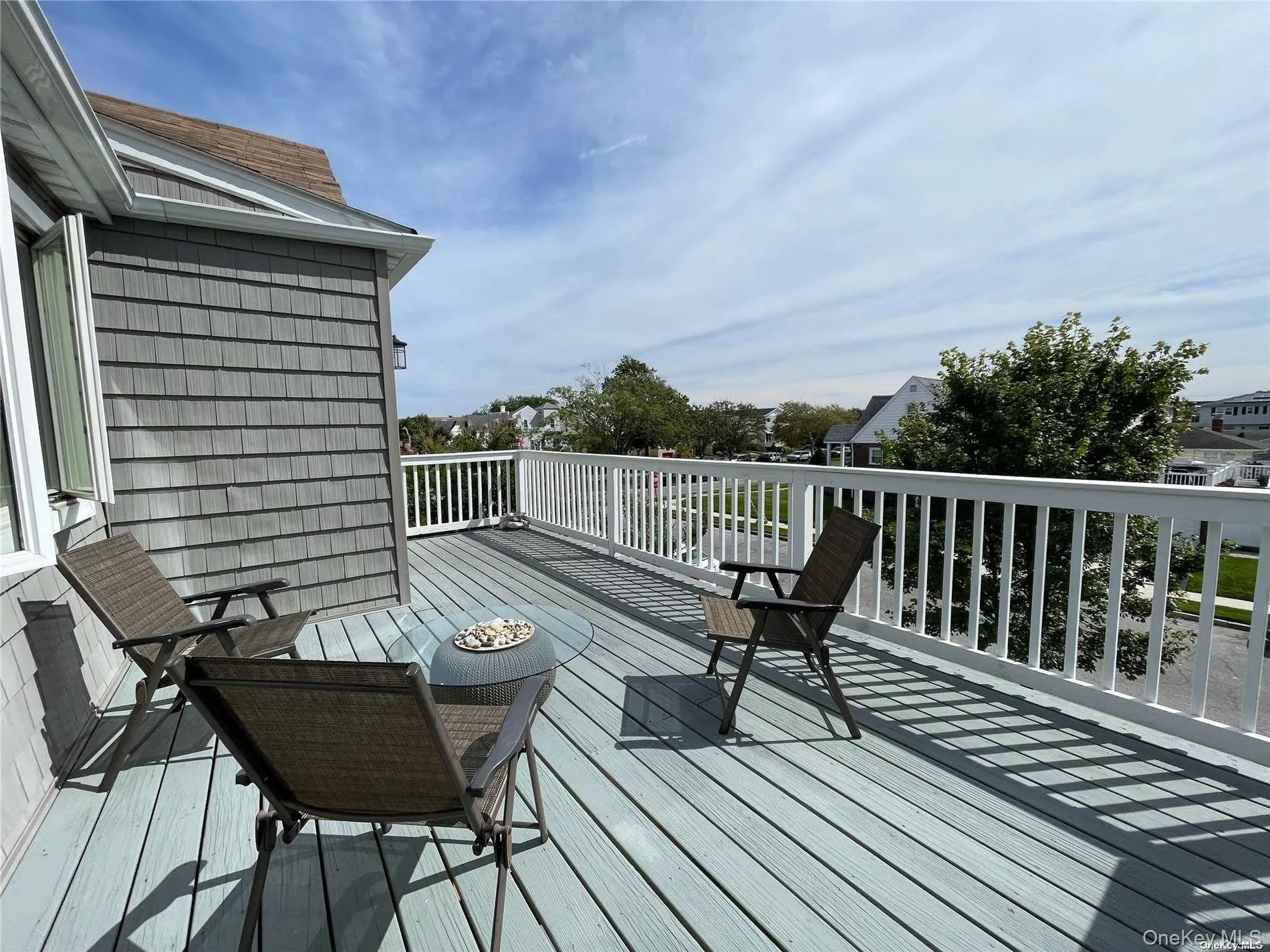 Front deck Front deck