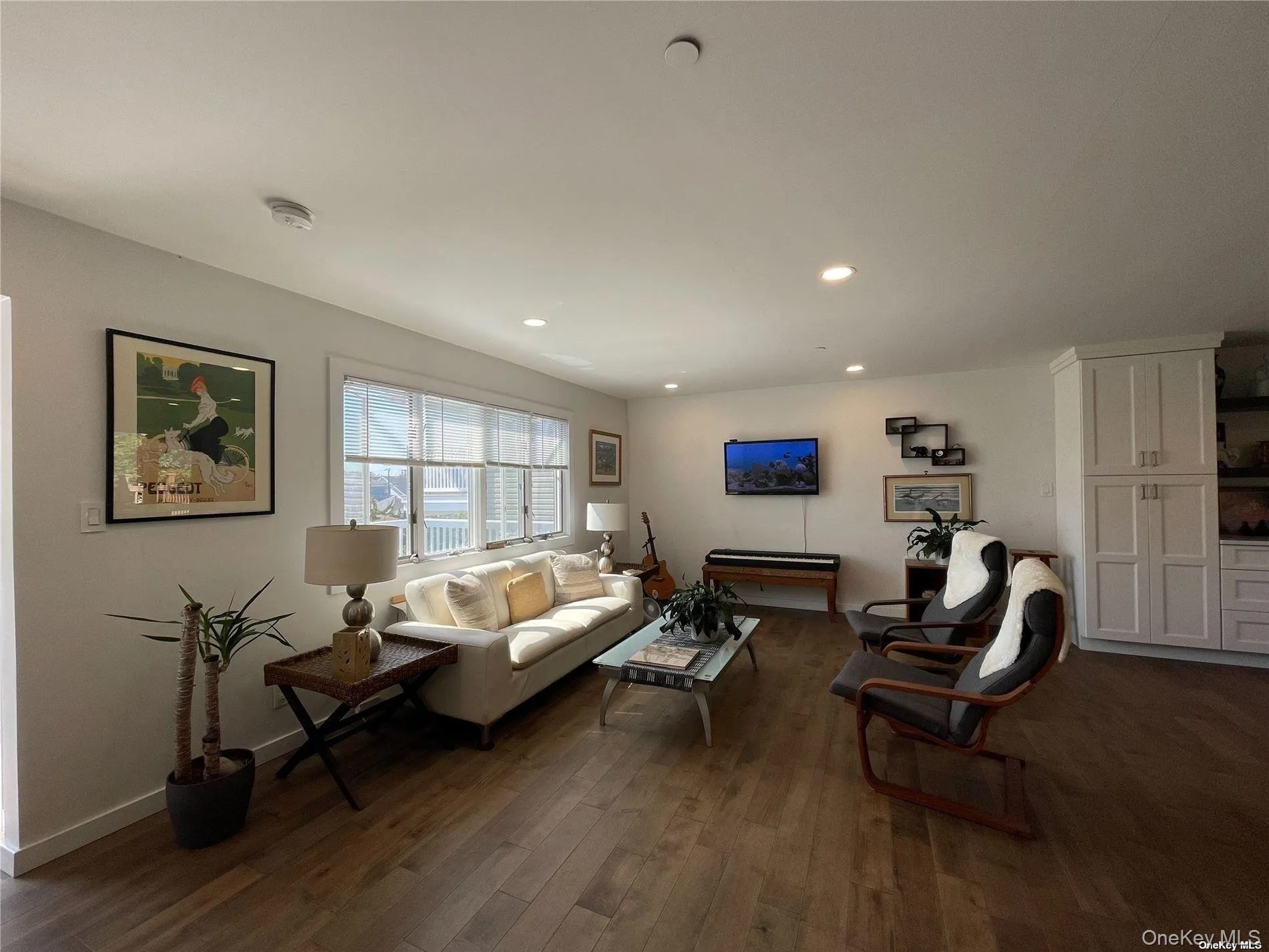 471 Hudson, Long Beach, NY, 3 Bedrooms Bedrooms, 4 Rooms Rooms,2 BathroomsBathrooms,Residential Lease,For Rent,Hudson,0,1016081 471 Hudson, Long Beach, NY, 3 Bedrooms Bedrooms, 4 Rooms Rooms,2 BathroomsBathrooms,Residential Lease,For Rent,Hudson,0,1016081