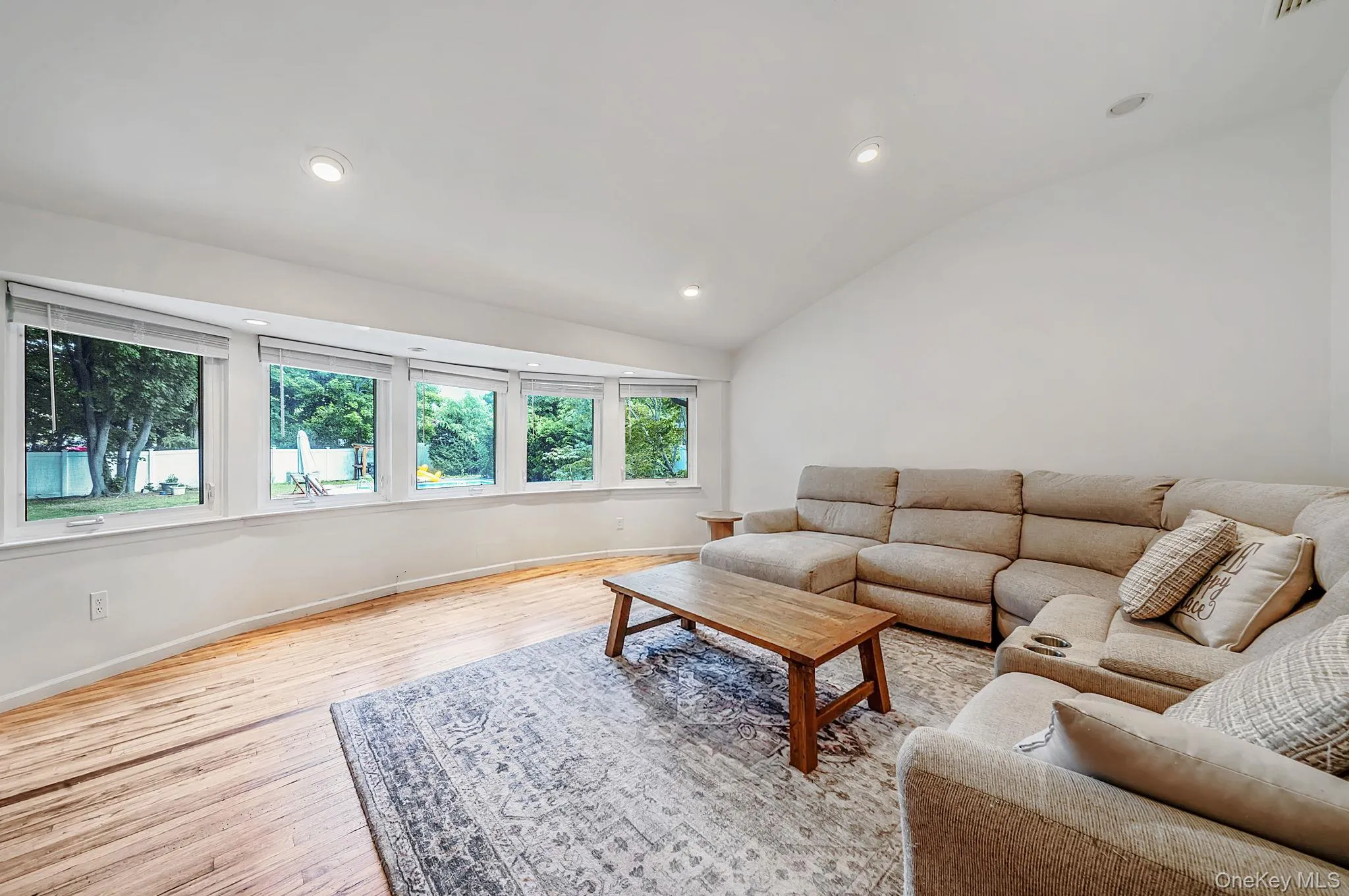 95 Walnut Street, Brookhaven, NY, 4 Bedrooms Bedrooms, 7 Rooms Rooms,2 BathroomsBathrooms,Residential,For Rent,Walnut,0,KEY1016087 95 Walnut Street, Brookhaven, NY, 4 Bedrooms Bedrooms, 7 Rooms Rooms,2 BathroomsBathrooms,Residential,For Rent,Walnut,0,KEY1016087