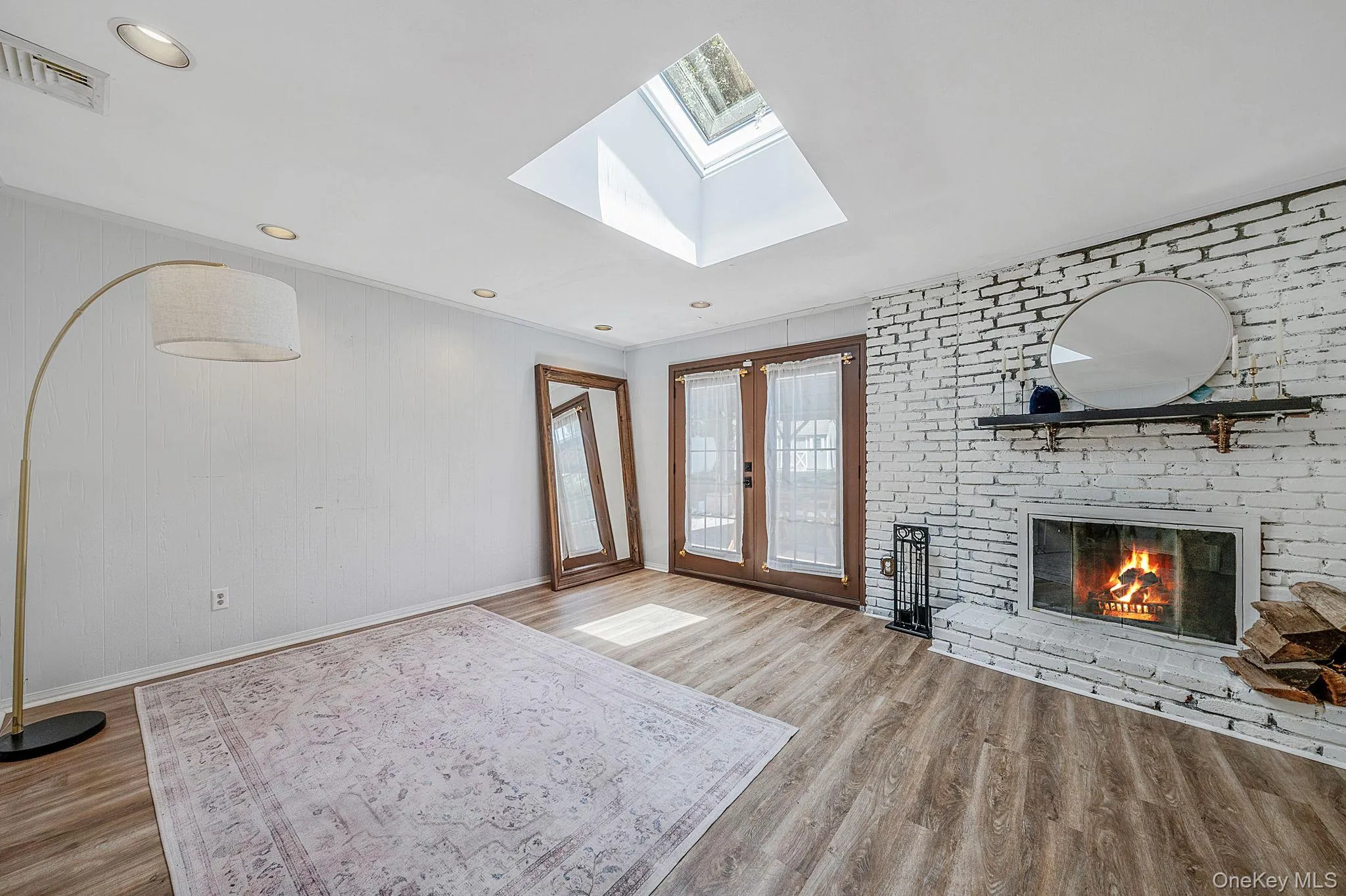 95 Walnut Street, Brookhaven, NY, 4 Bedrooms Bedrooms, 7 Rooms Rooms,2 BathroomsBathrooms,Residential,For Rent,Walnut,0,KEY1016087 95 Walnut Street, Brookhaven, NY, 4 Bedrooms Bedrooms, 7 Rooms Rooms,2 BathroomsBathrooms,Residential,For Rent,Walnut,0,KEY1016087