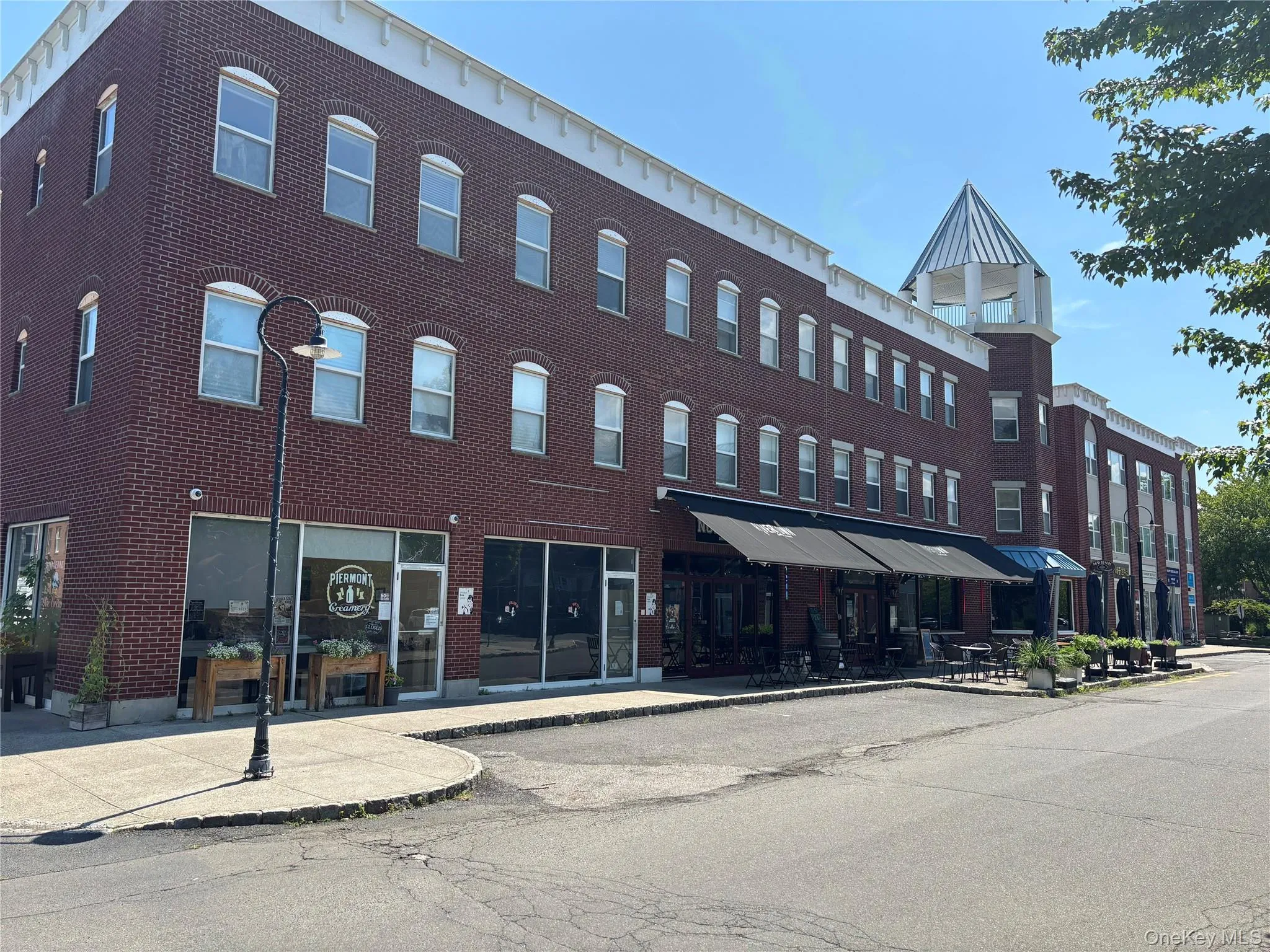 3 Lawrence Park Drive, Orangetown, NY, 1 Bedroom Bedrooms, 4 Rooms Rooms,1 BathroomBathrooms,Residential,For Rent,Lawrence Park,0,1016088 3 Lawrence Park Drive, Orangetown, NY, 1 Bedroom Bedrooms, 4 Rooms Rooms,1 BathroomBathrooms,Residential,For Rent,Lawrence Park,0,1016088