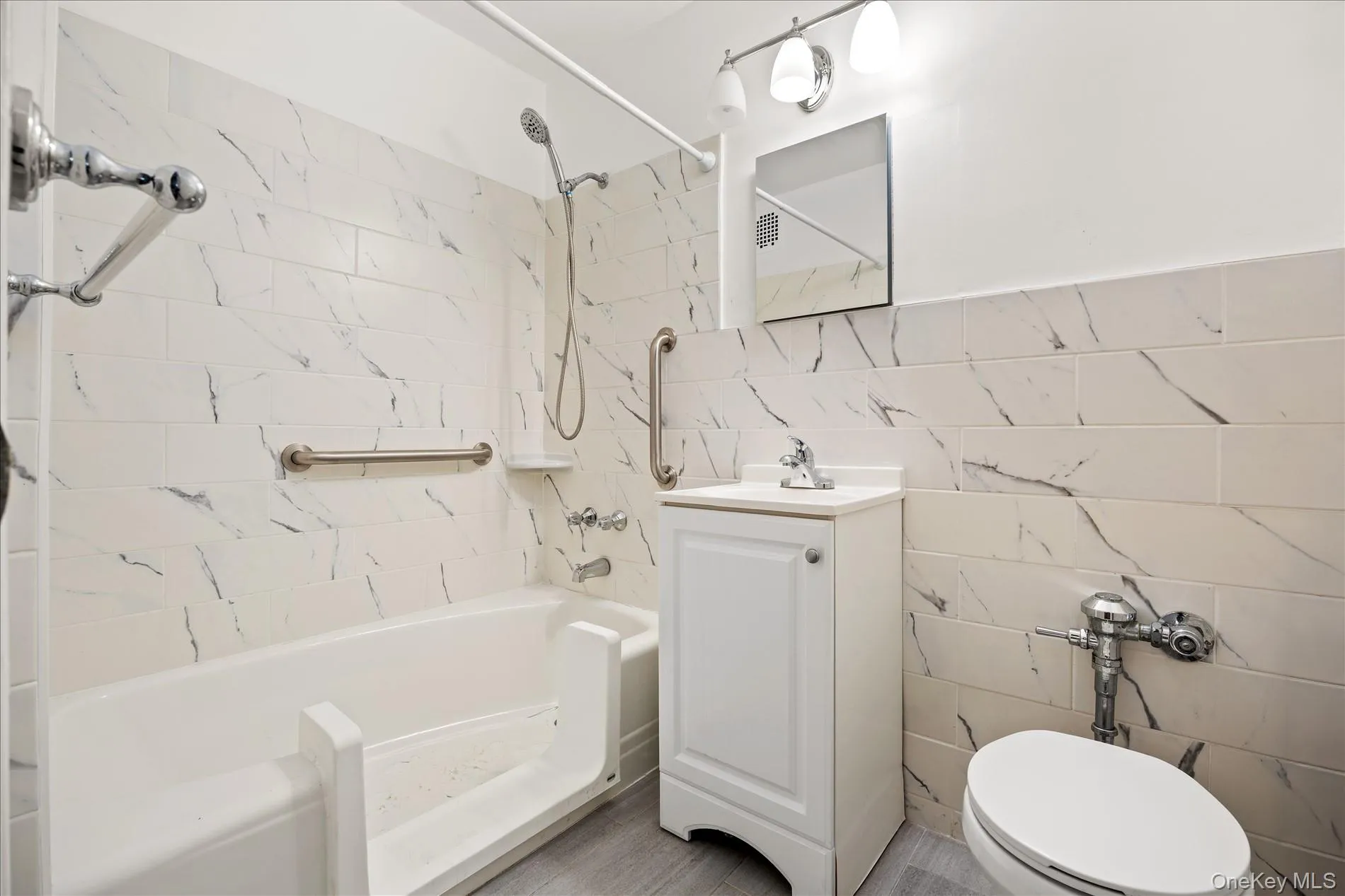 88-08 151st Avenue, New York, NY, 1 Bedroom Bedrooms, 3 Rooms Rooms,1 BathroomBathrooms,Residential,For Rent,151st,0,1016089 88-08 151st Avenue, New York, NY, 1 Bedroom Bedrooms, 3 Rooms Rooms,1 BathroomBathrooms,Residential,For Rent,151st,0,1016089