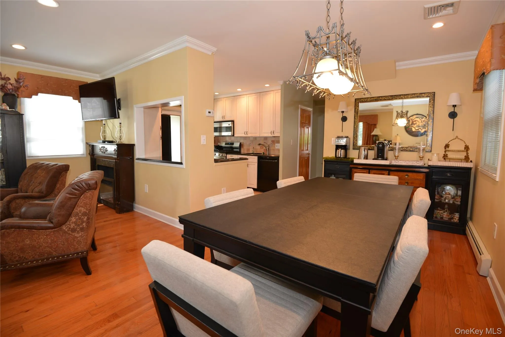 2698 Rosebud Avenue, Hempstead, NY, 3 Bedrooms Bedrooms, 8 Rooms Rooms,2 BathroomsBathrooms,Residential,For Rent,Rosebud,0,1016090 2698 Rosebud Avenue, Hempstead, NY, 3 Bedrooms Bedrooms, 8 Rooms Rooms,2 BathroomsBathrooms,Residential,For Rent,Rosebud,0,1016090