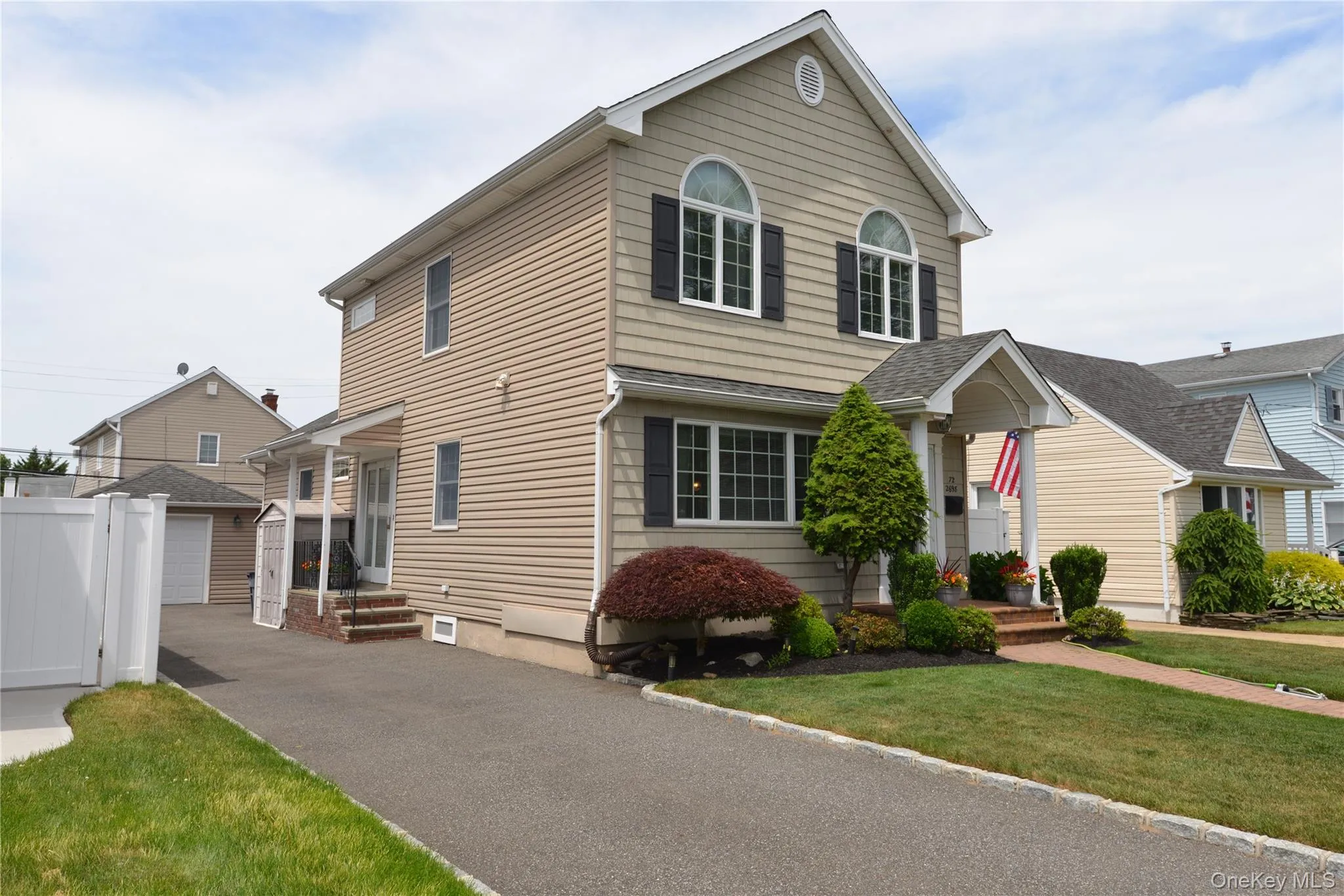 2698 Rosebud Avenue, Hempstead, NY, 3 Bedrooms Bedrooms, 8 Rooms Rooms,2 BathroomsBathrooms,Residential,For Rent,Rosebud,0,1016090 2698 Rosebud Avenue, Hempstead, NY, 3 Bedrooms Bedrooms, 8 Rooms Rooms,2 BathroomsBathrooms,Residential,For Rent,Rosebud,0,1016090