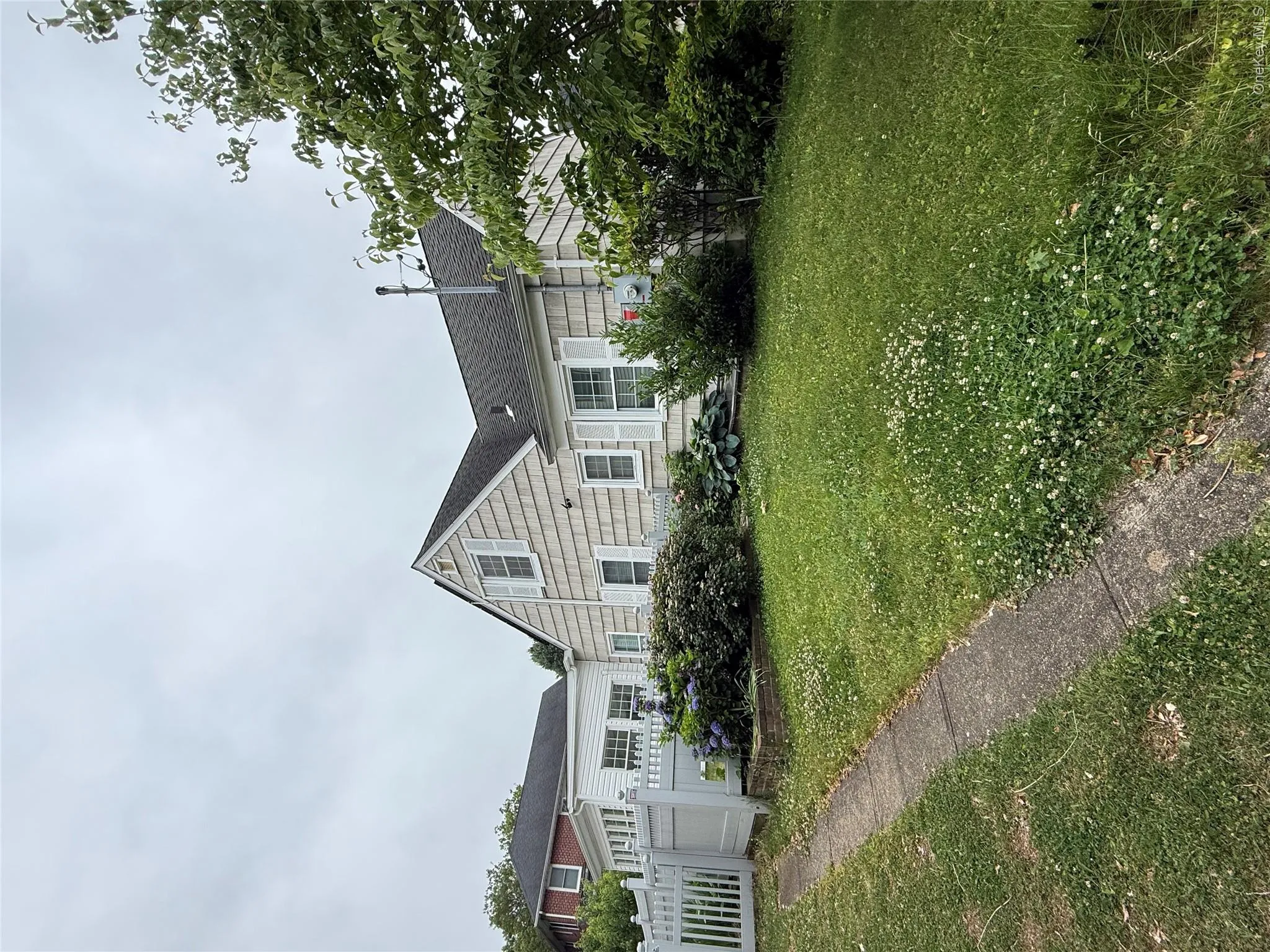 30 Highland Place, North Hempstead, NY, 5 Bedrooms Bedrooms, 9 Rooms Rooms,3 BathroomsBathrooms,Residential Lease,For Rent,Highland,0,1016097 30 Highland Place, North Hempstead, NY, 5 Bedrooms Bedrooms, 9 Rooms Rooms,3 BathroomsBathrooms,Residential Lease,For Rent,Highland,0,1016097