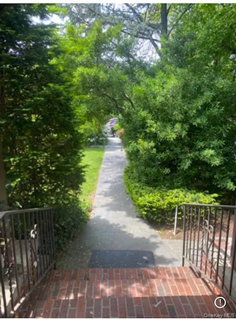 110 Echo Avenue, New Rochelle, NY, 2 Bedrooms Bedrooms, 5 Rooms Rooms,1 BathroomBathrooms,Residential Lease,For Rent,Echo,0,1016099 110 Echo Avenue, New Rochelle, NY, 2 Bedrooms Bedrooms, 5 Rooms Rooms,1 BathroomBathrooms,Residential Lease,For Rent,Echo,0,1016099