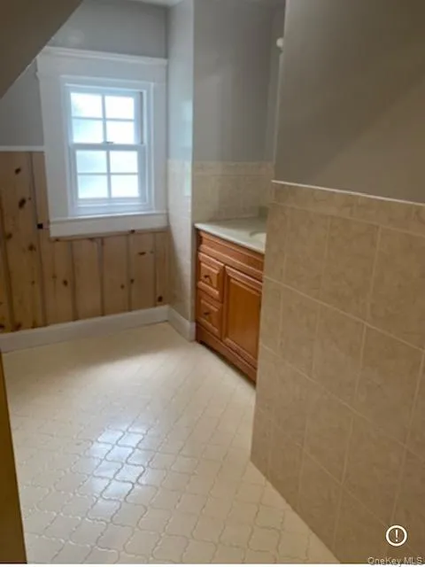 110 Echo Avenue, New Rochelle, NY, 2 Bedrooms Bedrooms, 5 Rooms Rooms,1 BathroomBathrooms,Residential Lease,For Rent,Echo,0,1016099 110 Echo Avenue, New Rochelle, NY, 2 Bedrooms Bedrooms, 5 Rooms Rooms,1 BathroomBathrooms,Residential Lease,For Rent,Echo,0,1016099