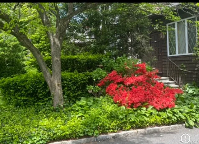 110 Echo Avenue, New Rochelle, NY, 2 Bedrooms Bedrooms, 5 Rooms Rooms,1 BathroomBathrooms,Residential Lease,For Rent,Echo,0,1016099 110 Echo Avenue, New Rochelle, NY, 2 Bedrooms Bedrooms, 5 Rooms Rooms,1 BathroomBathrooms,Residential Lease,For Rent,Echo,0,1016099