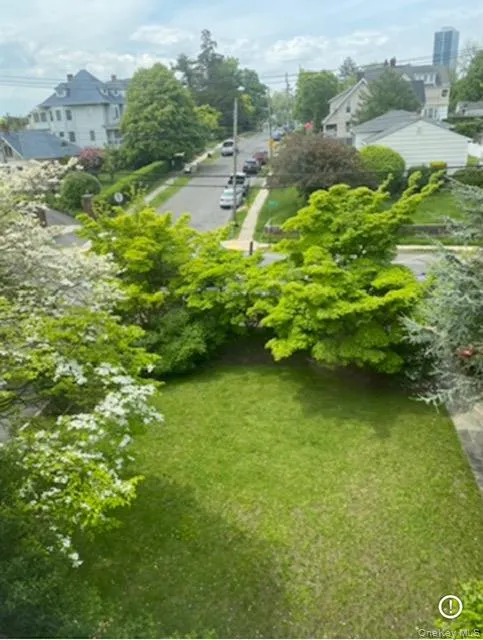 110 Echo Avenue, New Rochelle, NY, 2 Bedrooms Bedrooms, 5 Rooms Rooms,1 BathroomBathrooms,Residential Lease,For Rent,Echo,0,1016099 110 Echo Avenue, New Rochelle, NY, 2 Bedrooms Bedrooms, 5 Rooms Rooms,1 BathroomBathrooms,Residential Lease,For Rent,Echo,0,1016099