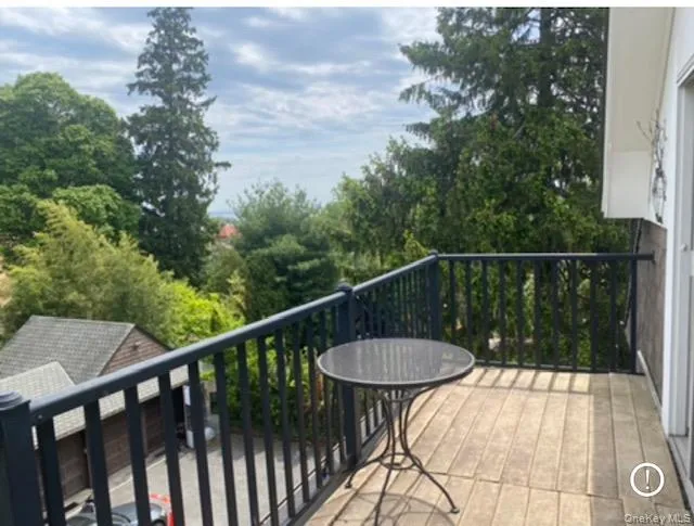 110 Echo Avenue, New Rochelle, NY, 2 Bedrooms Bedrooms, 5 Rooms Rooms,1 BathroomBathrooms,Residential Lease,For Rent,Echo,0,1016099 110 Echo Avenue, New Rochelle, NY, 2 Bedrooms Bedrooms, 5 Rooms Rooms,1 BathroomBathrooms,Residential Lease,For Rent,Echo,0,1016099