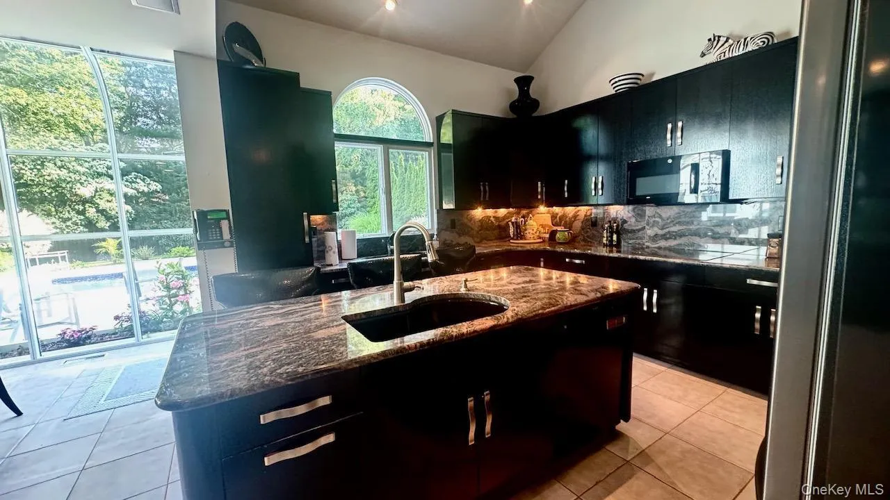 9 Plume Grass Way, Southampton, NY, 4 Bedrooms Bedrooms, 10 Rooms Rooms,5 BathroomsBathrooms,Residential,For Rent,Plume Grass,0,1016100 9 Plume Grass Way, Southampton, NY, 4 Bedrooms Bedrooms, 10 Rooms Rooms,5 BathroomsBathrooms,Residential,For Rent,Plume Grass,0,1016100