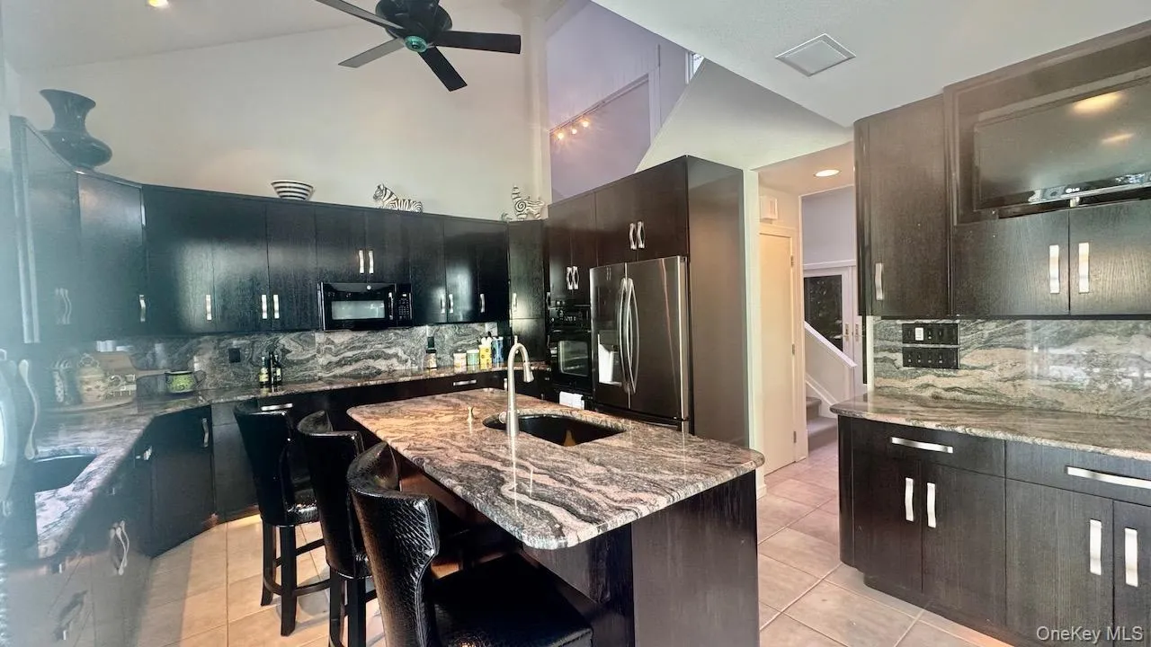 9 Plume Grass Way, Southampton, NY, 4 Bedrooms Bedrooms, 10 Rooms Rooms,5 BathroomsBathrooms,Residential,For Rent,Plume Grass,0,1016100 9 Plume Grass Way, Southampton, NY, 4 Bedrooms Bedrooms, 10 Rooms Rooms,5 BathroomsBathrooms,Residential,For Rent,Plume Grass,0,1016100