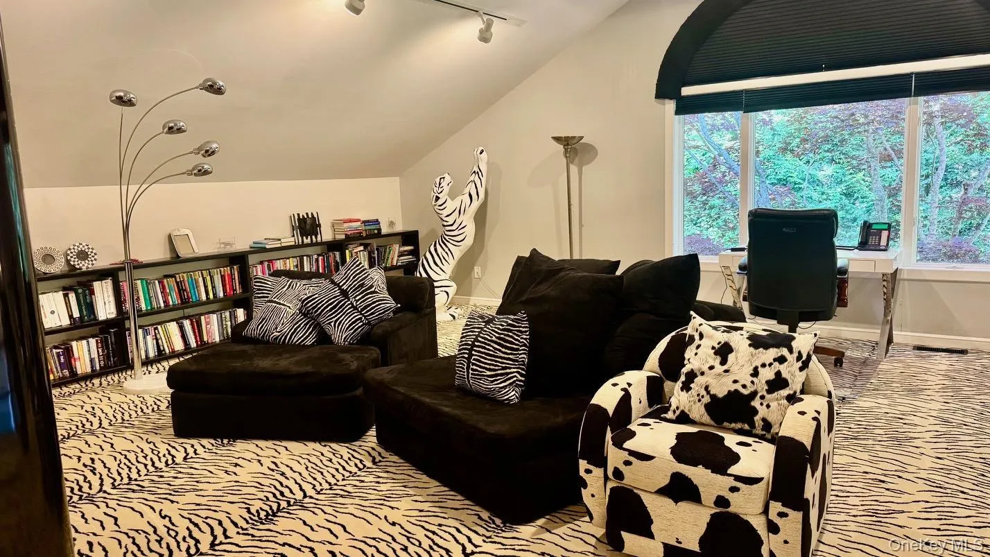 9 Plume Grass Way, Southampton, NY, 4 Bedrooms Bedrooms, 10 Rooms Rooms,5 BathroomsBathrooms,Residential,For Rent,Plume Grass,0,1016100 9 Plume Grass Way, Southampton, NY, 4 Bedrooms Bedrooms, 10 Rooms Rooms,5 BathroomsBathrooms,Residential,For Rent,Plume Grass,0,1016100