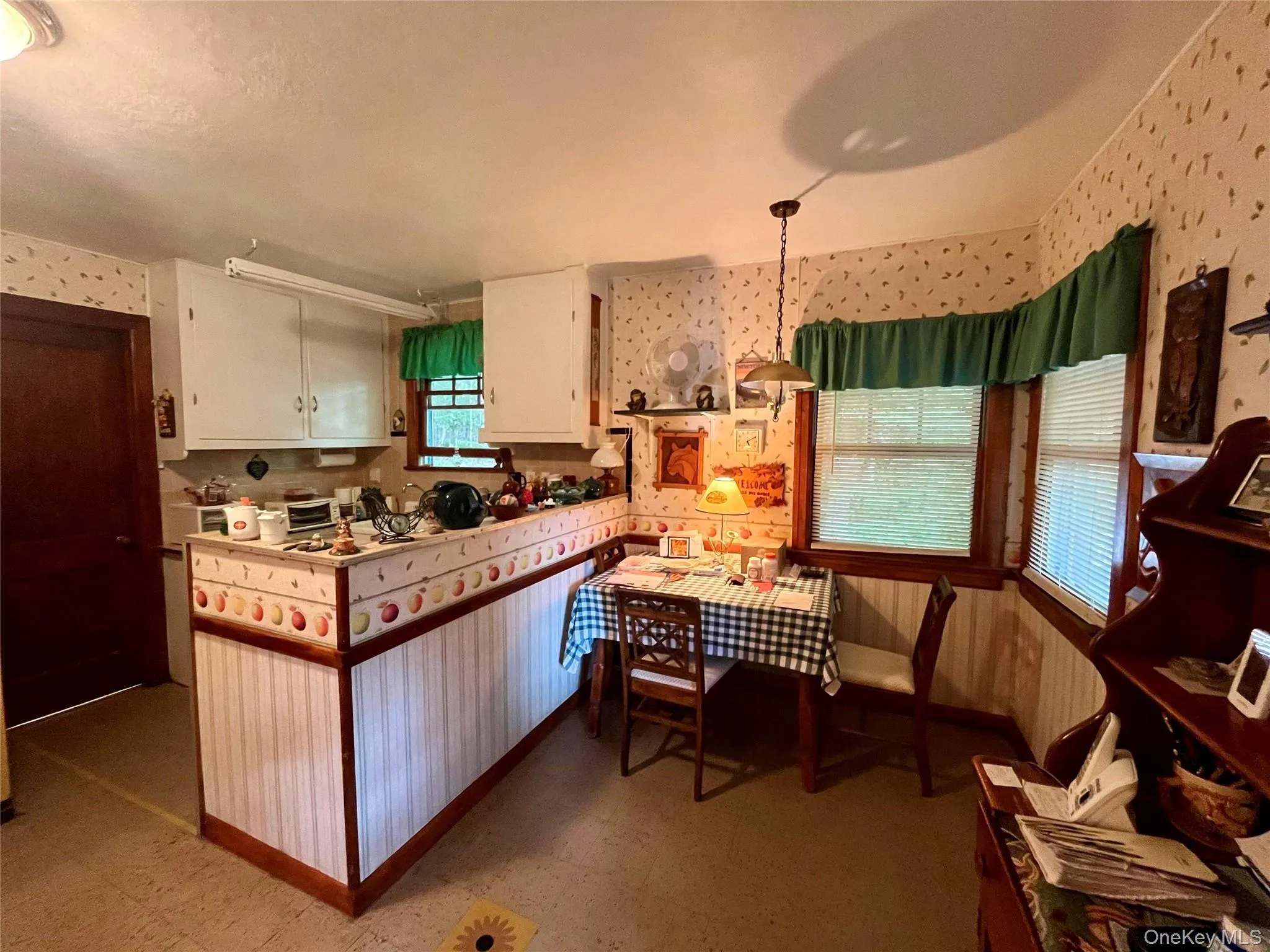 44 Barton Road, Liberty, NY, 1 Bedroom Bedrooms, 4 Rooms Rooms,1 BathroomBathrooms,Residential,For Rent,Barton,0,1016102 44 Barton Road, Liberty, NY, 1 Bedroom Bedrooms, 4 Rooms Rooms,1 BathroomBathrooms,Residential,For Rent,Barton,0,1016102