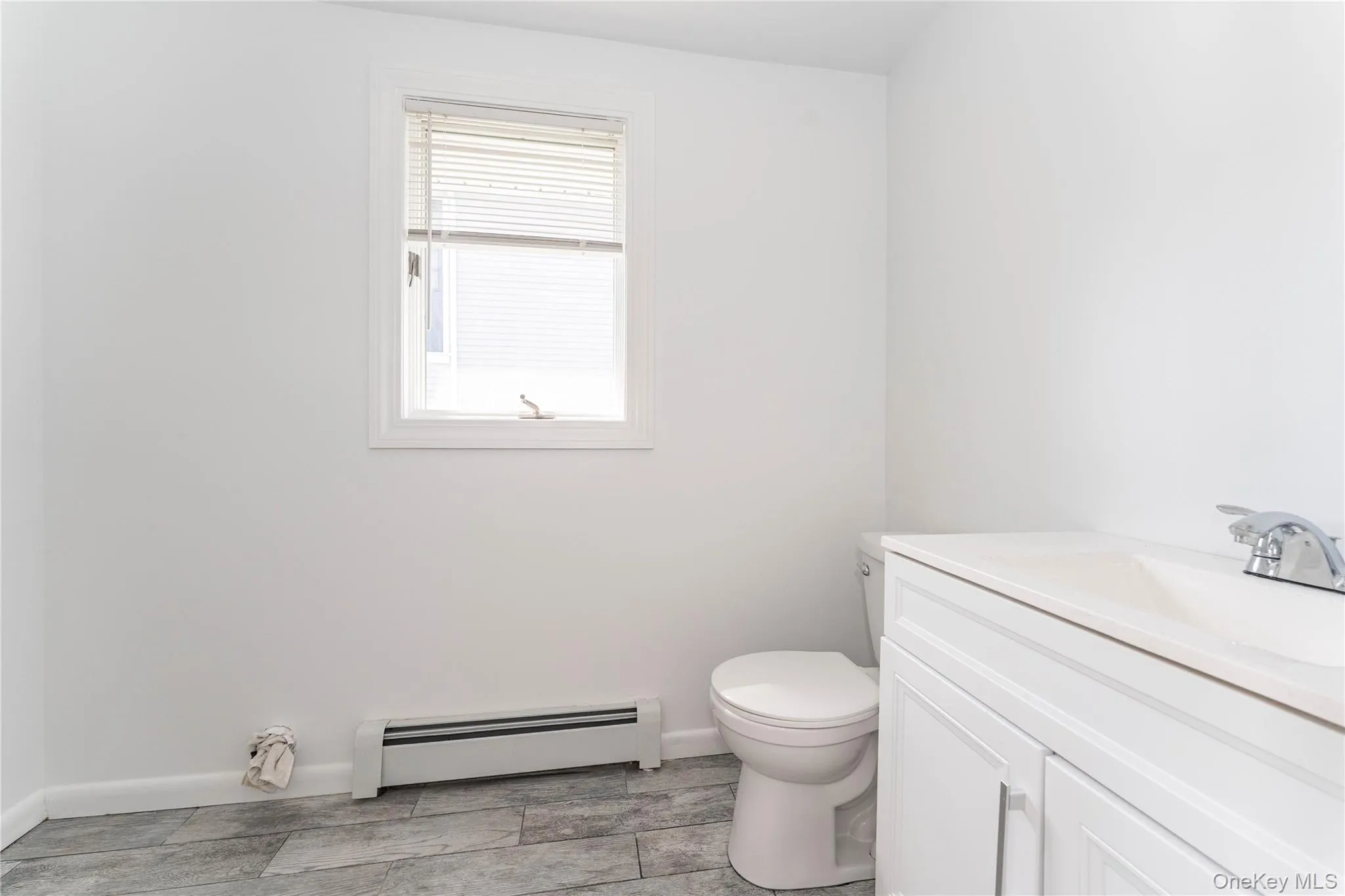 121 Williamson Street, Hempstead, NY, 3 Bedrooms Bedrooms, 6 Rooms Rooms,1 BathroomBathrooms,Residential Lease,For Rent,Williamson,0,1016103 121 Williamson Street, Hempstead, NY, 3 Bedrooms Bedrooms, 6 Rooms Rooms,1 BathroomBathrooms,Residential Lease,For Rent,Williamson,0,1016103