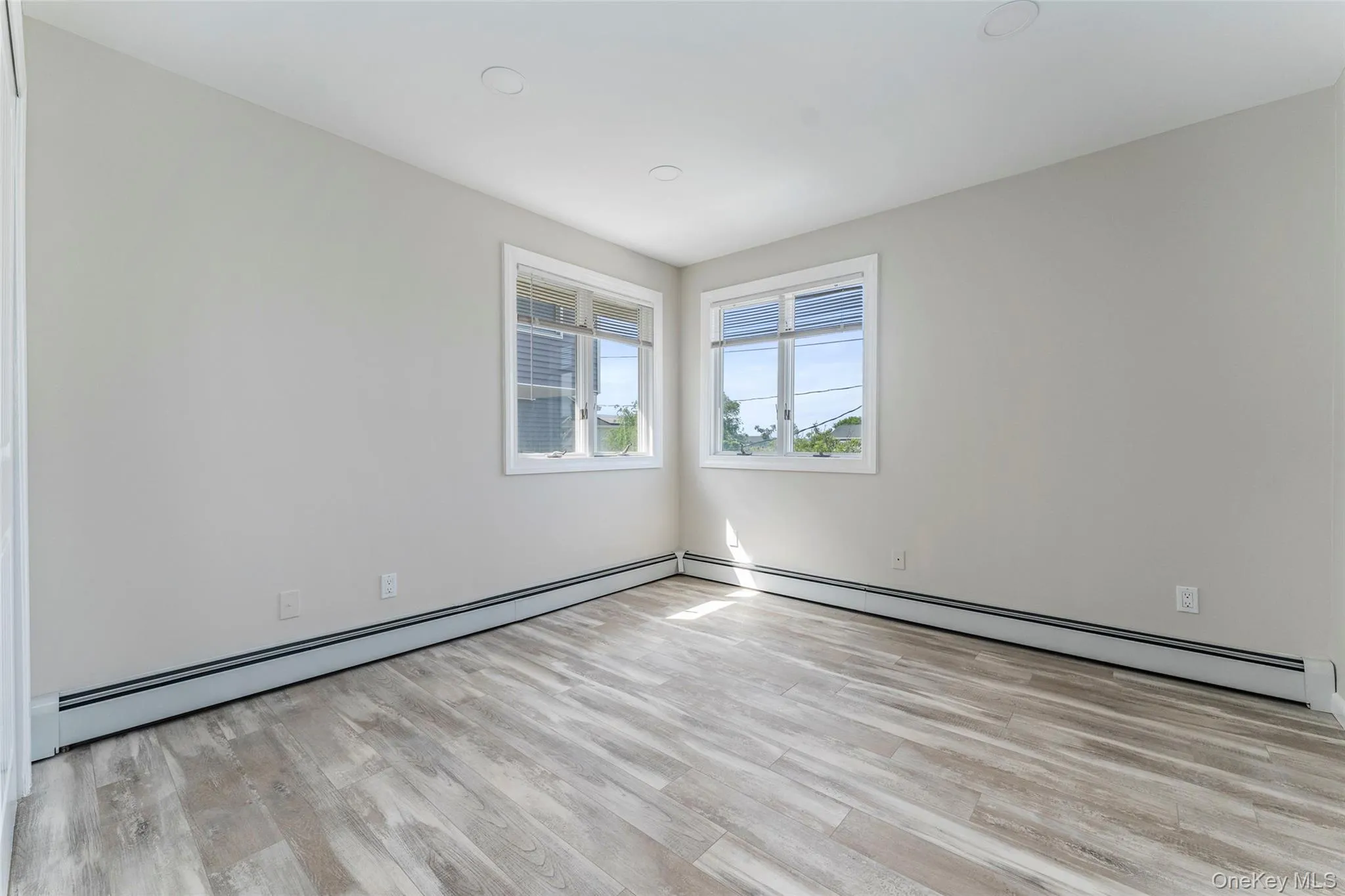 121 Williamson Street, Hempstead, NY, 3 Bedrooms Bedrooms, 6 Rooms Rooms,1 BathroomBathrooms,Residential Lease,For Rent,Williamson,0,1016103 121 Williamson Street, Hempstead, NY, 3 Bedrooms Bedrooms, 6 Rooms Rooms,1 BathroomBathrooms,Residential Lease,For Rent,Williamson,0,1016103