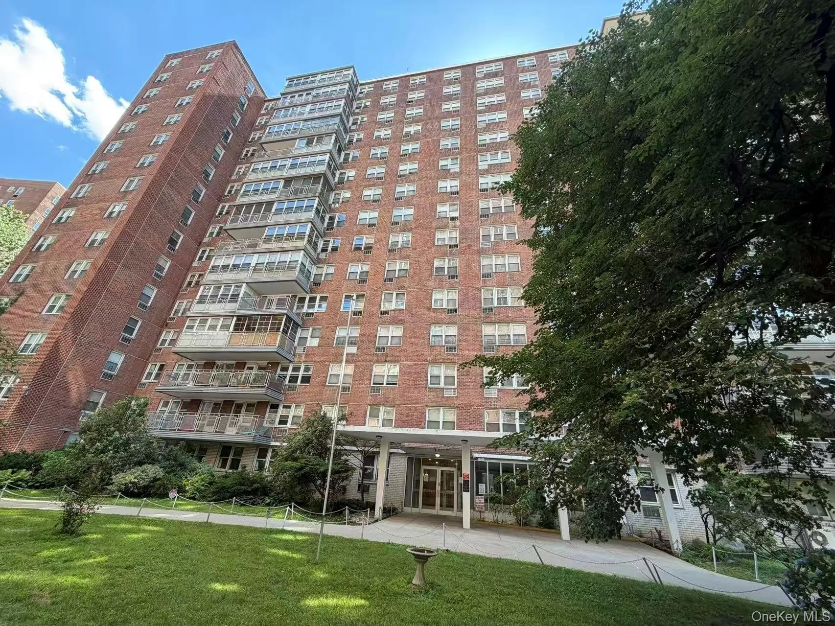 138-10 Franklin Avenue, New York, NY, 3 Bedrooms Bedrooms, 5 Rooms Rooms,1 BathroomBathrooms,Residential,For Rent,Franklin,0,1016106 138-10 Franklin Avenue, New York, NY, 3 Bedrooms Bedrooms, 5 Rooms Rooms,1 BathroomBathrooms,Residential,For Rent,Franklin,0,1016106