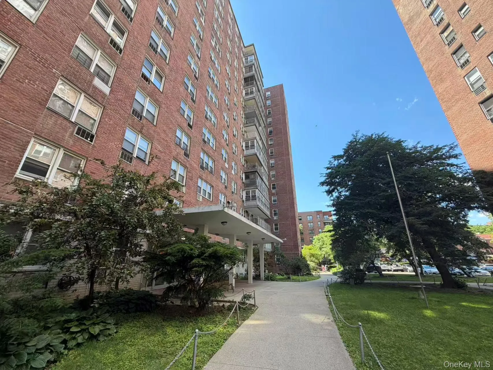 138-10 Franklin Avenue, New York, NY, 3 Bedrooms Bedrooms, 5 Rooms Rooms,1 BathroomBathrooms,Residential,For Rent,Franklin,0,1016106 138-10 Franklin Avenue, New York, NY, 3 Bedrooms Bedrooms, 5 Rooms Rooms,1 BathroomBathrooms,Residential,For Rent,Franklin,0,1016106