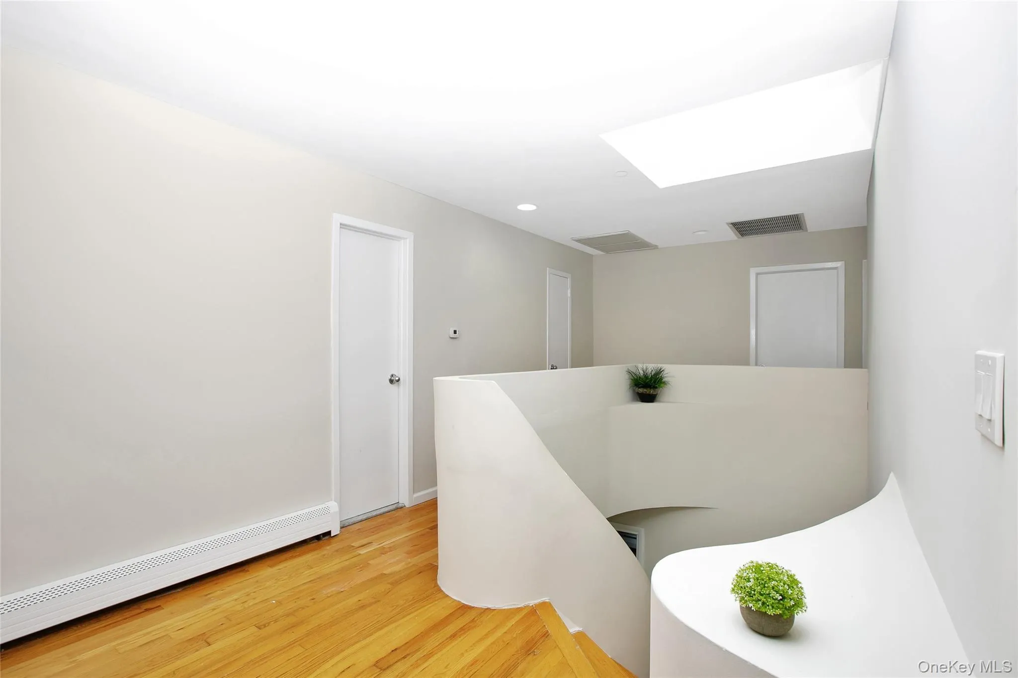 5 Kensington, Hempstead, NY, 6 Bedrooms Bedrooms, 13 Rooms Rooms,3 BathroomsBathrooms,Residential,For Rent,Kensington,0,KEY1016110 5 Kensington, Hempstead, NY, 6 Bedrooms Bedrooms, 13 Rooms Rooms,3 BathroomsBathrooms,Residential,For Rent,Kensington,0,KEY1016110