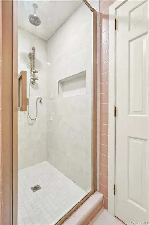 105 Park Lane, New York, NY, 3 Bedrooms Bedrooms, 7 Rooms Rooms,2 BathroomsBathrooms,Residential,For Rent,Park,0,1016111 105 Park Lane, New York, NY, 3 Bedrooms Bedrooms, 7 Rooms Rooms,2 BathroomsBathrooms,Residential,For Rent,Park,0,1016111