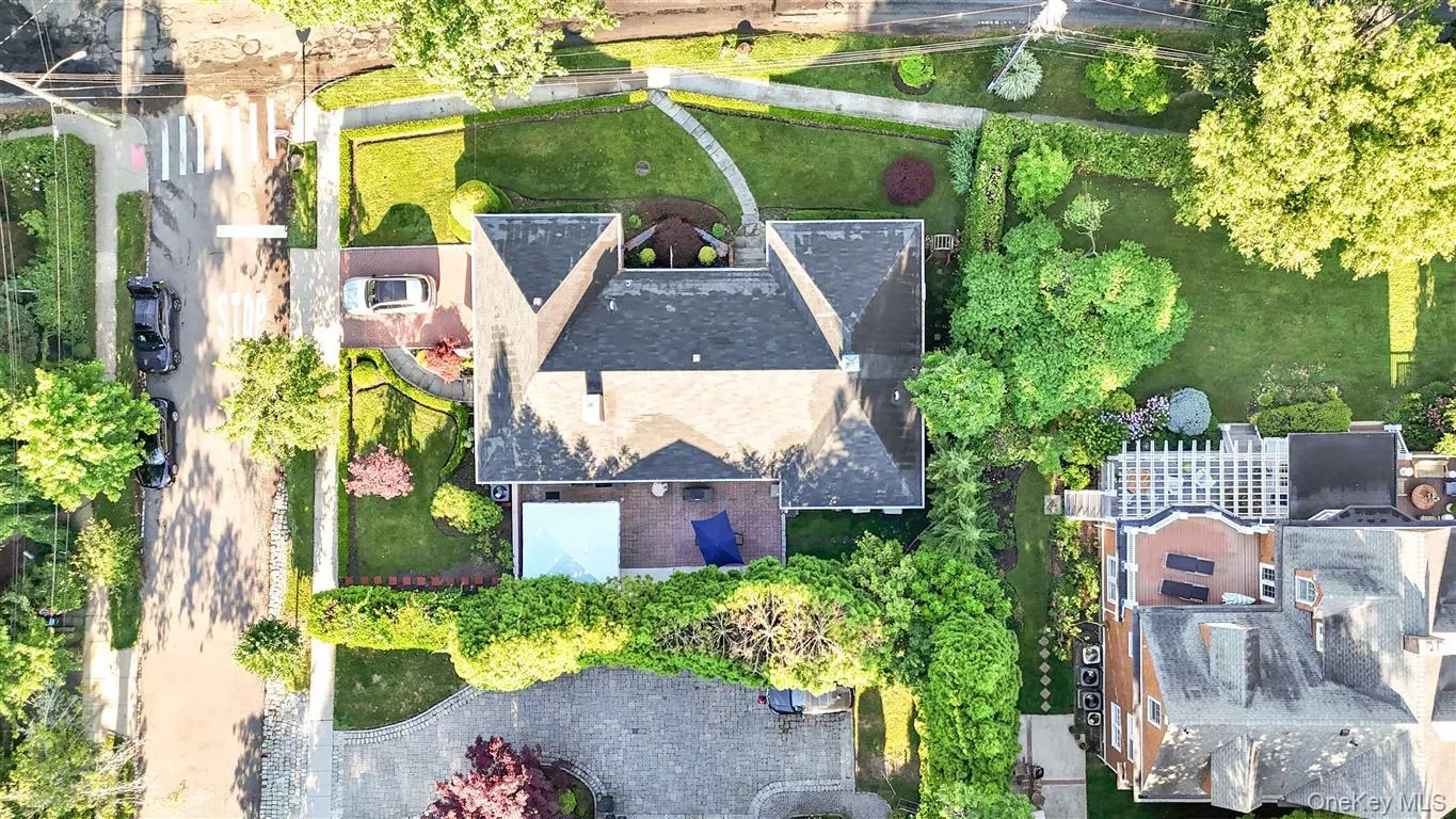 105 Park Lane, New York, NY, 3 Bedrooms Bedrooms, 7 Rooms Rooms,2 BathroomsBathrooms,Residential,For Rent,Park,0,1016111 105 Park Lane, New York, NY, 3 Bedrooms Bedrooms, 7 Rooms Rooms,2 BathroomsBathrooms,Residential,For Rent,Park,0,1016111