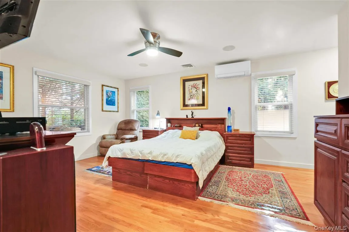 105 Park Lane, New York, NY, 3 Bedrooms Bedrooms, 7 Rooms Rooms,2 BathroomsBathrooms,Residential,For Rent,Park,0,1016111 105 Park Lane, New York, NY, 3 Bedrooms Bedrooms, 7 Rooms Rooms,2 BathroomsBathrooms,Residential,For Rent,Park,0,1016111