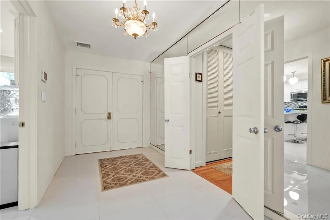105 Park Lane, New York, NY, 3 Bedrooms Bedrooms, 7 Rooms Rooms,2 BathroomsBathrooms,Residential,For Rent,Park,0,1016111 105 Park Lane, New York, NY, 3 Bedrooms Bedrooms, 7 Rooms Rooms,2 BathroomsBathrooms,Residential,For Rent,Park,0,1016111