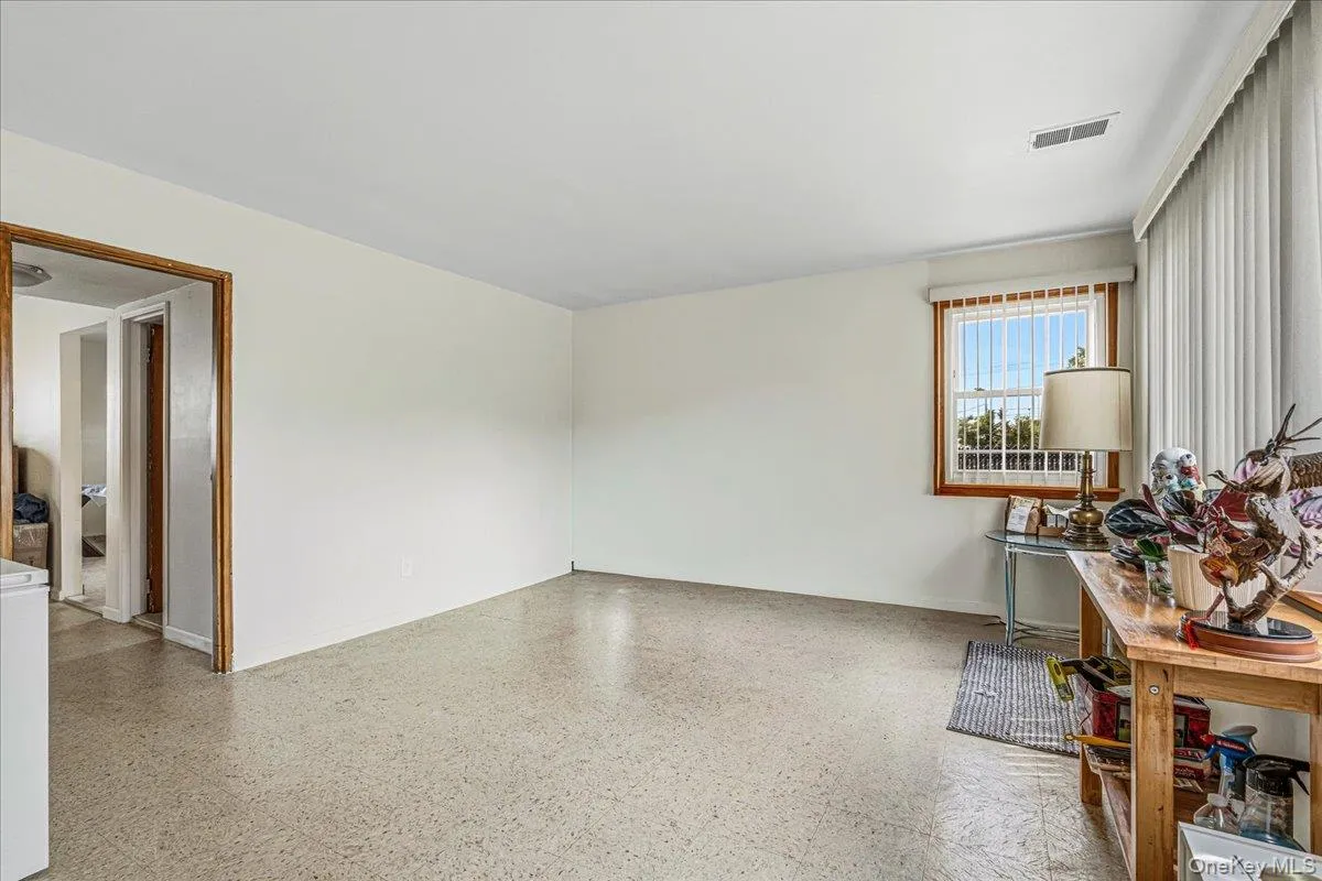 161-33 92nd Street, New York, NY, 4 Bedrooms Bedrooms, 16 Rooms Rooms,2 BathroomsBathrooms,Residential,For Rent,92nd,0,1016113 161-33 92nd Street, New York, NY, 4 Bedrooms Bedrooms, 16 Rooms Rooms,2 BathroomsBathrooms,Residential,For Rent,92nd,0,1016113