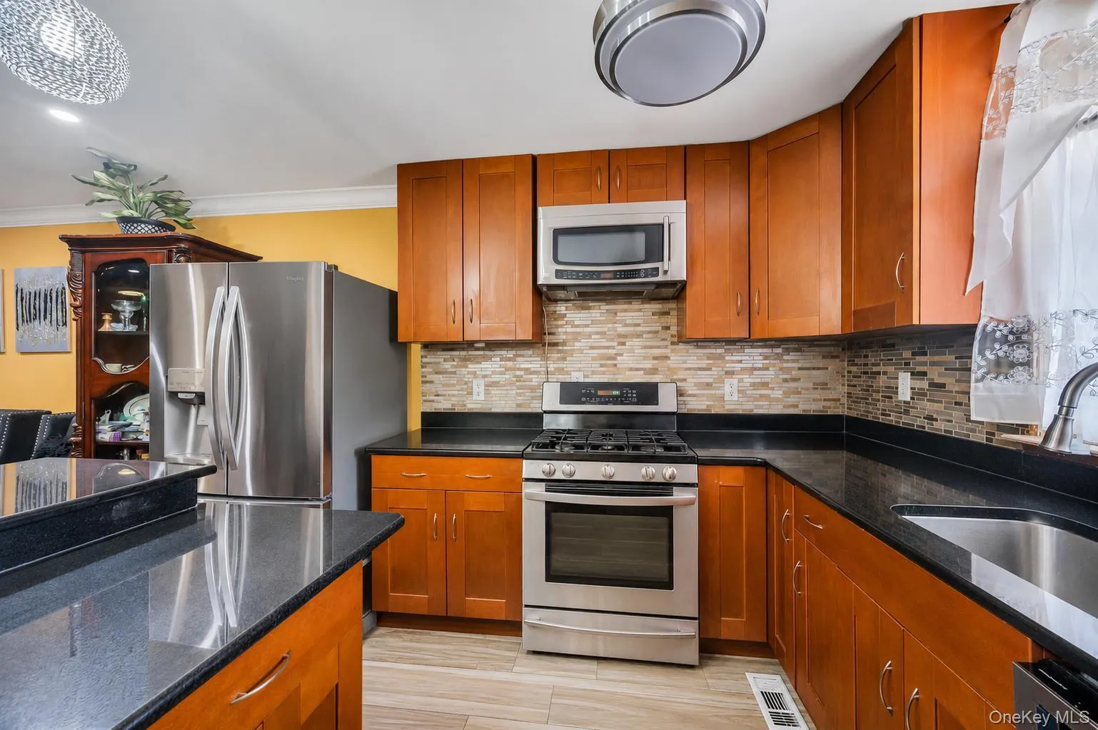 529 Powell Street, New York, NY, 3 Bedrooms Bedrooms, 9 Rooms Rooms,3 BathroomsBathrooms,Residential,For Rent,Powell,0,KEY1016118 529 Powell Street, New York, NY, 3 Bedrooms Bedrooms, 9 Rooms Rooms,3 BathroomsBathrooms,Residential,For Rent,Powell,0,KEY1016118