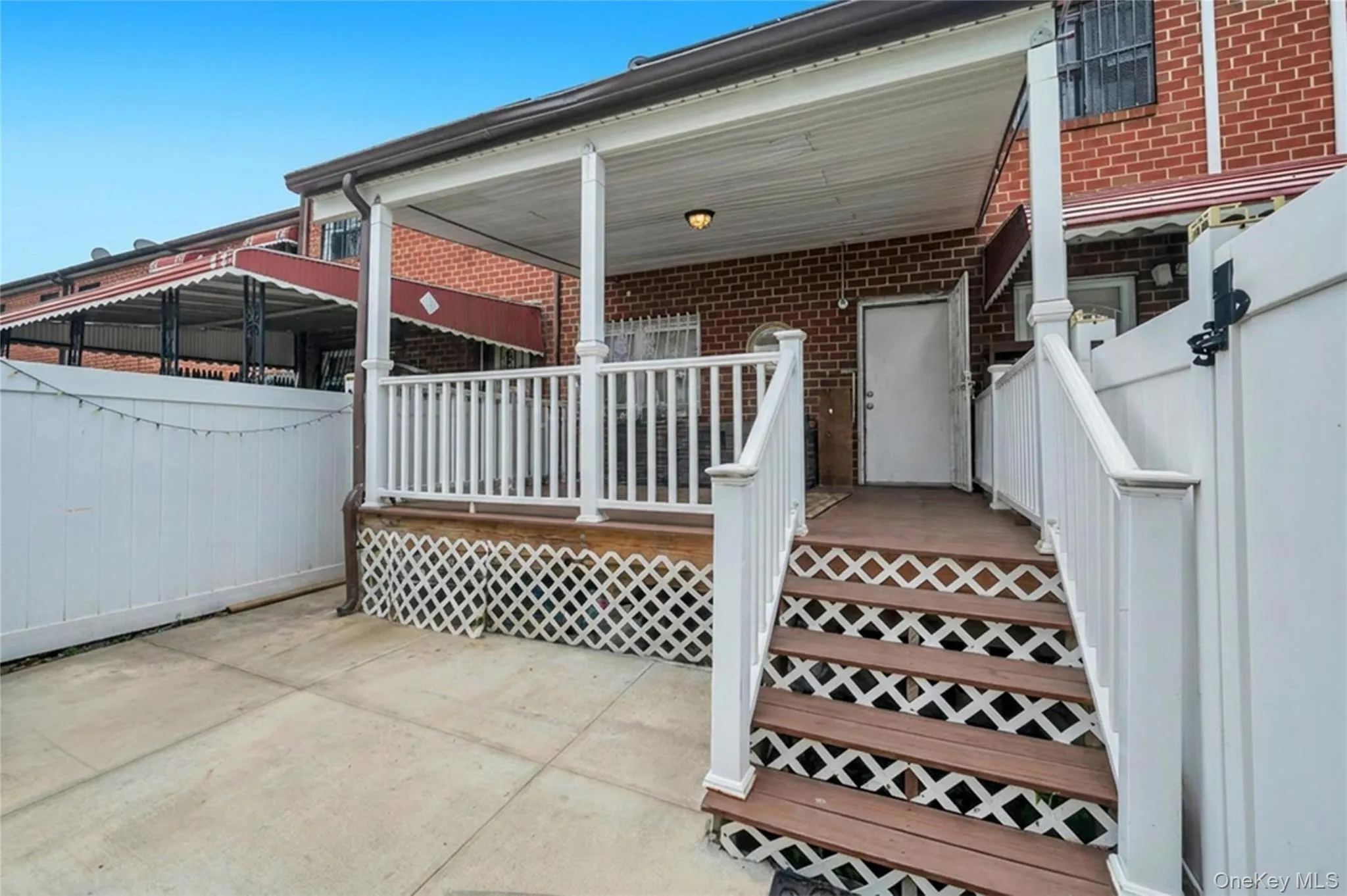 529 Powell Street, New York, NY, 3 Bedrooms Bedrooms, 9 Rooms Rooms,3 BathroomsBathrooms,Residential,For Rent,Powell,0,KEY1016118 529 Powell Street, New York, NY, 3 Bedrooms Bedrooms, 9 Rooms Rooms,3 BathroomsBathrooms,Residential,For Rent,Powell,0,KEY1016118