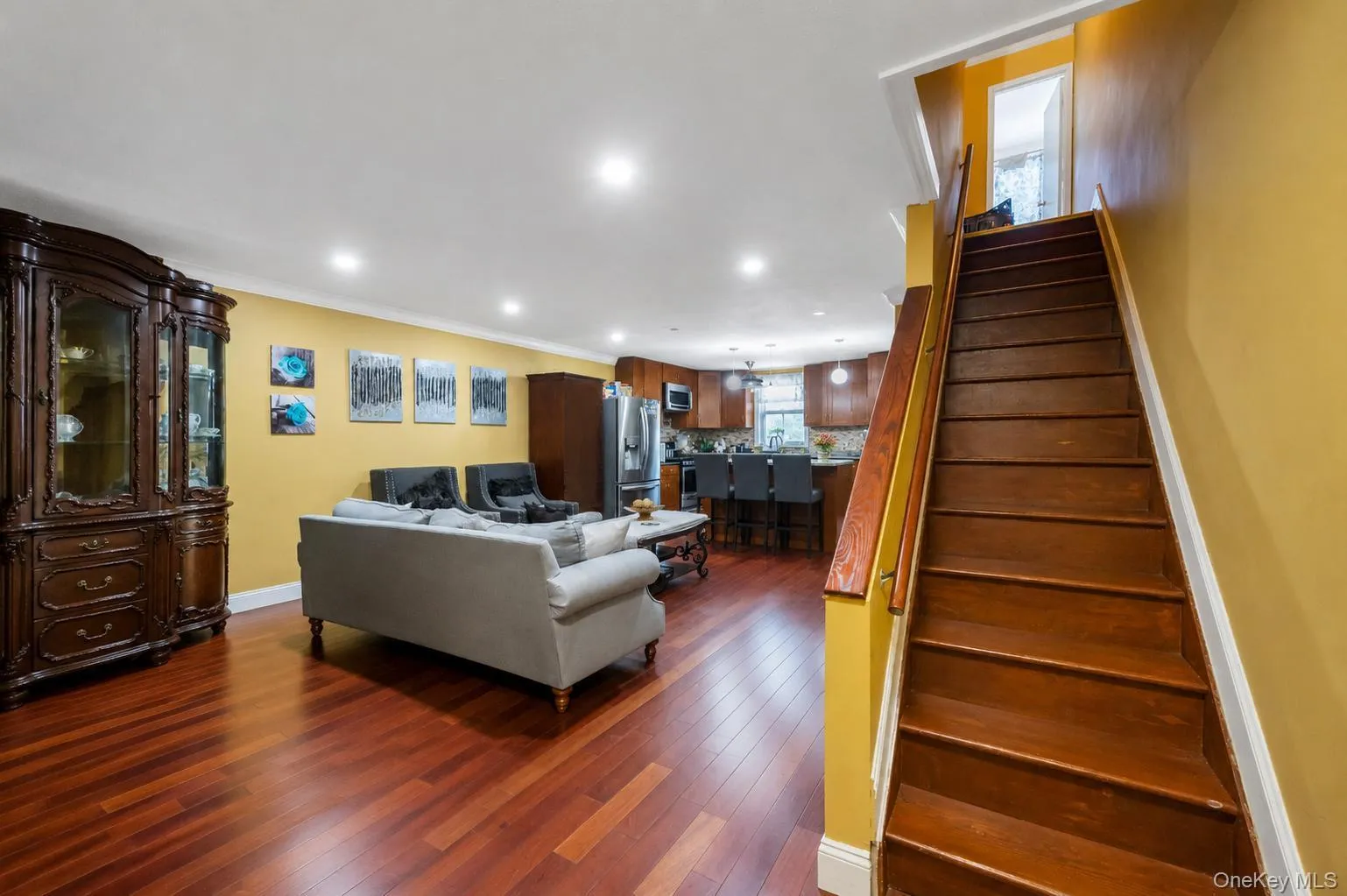 529 Powell Street, New York, NY, 3 Bedrooms Bedrooms, 9 Rooms Rooms,3 BathroomsBathrooms,Residential,For Rent,Powell,0,KEY1016118 529 Powell Street, New York, NY, 3 Bedrooms Bedrooms, 9 Rooms Rooms,3 BathroomsBathrooms,Residential,For Rent,Powell,0,KEY1016118