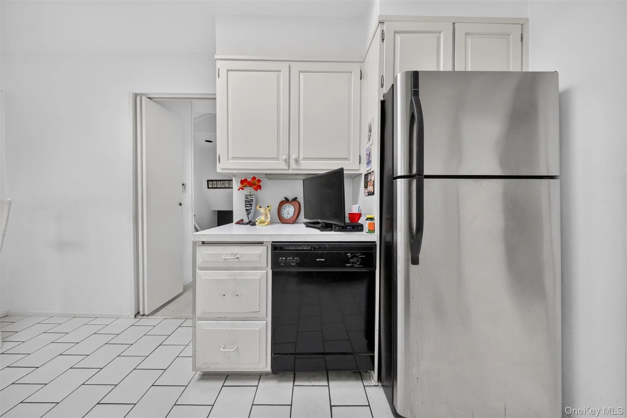 106 Westbury Avenue, Oyster Bay, NY, 3 Bedrooms Bedrooms, 7 Rooms Rooms,2 BathroomsBathrooms,Residential,For Rent,Westbury,0,1016119 106 Westbury Avenue, Oyster Bay, NY, 3 Bedrooms Bedrooms, 7 Rooms Rooms,2 BathroomsBathrooms,Residential,For Rent,Westbury,0,1016119