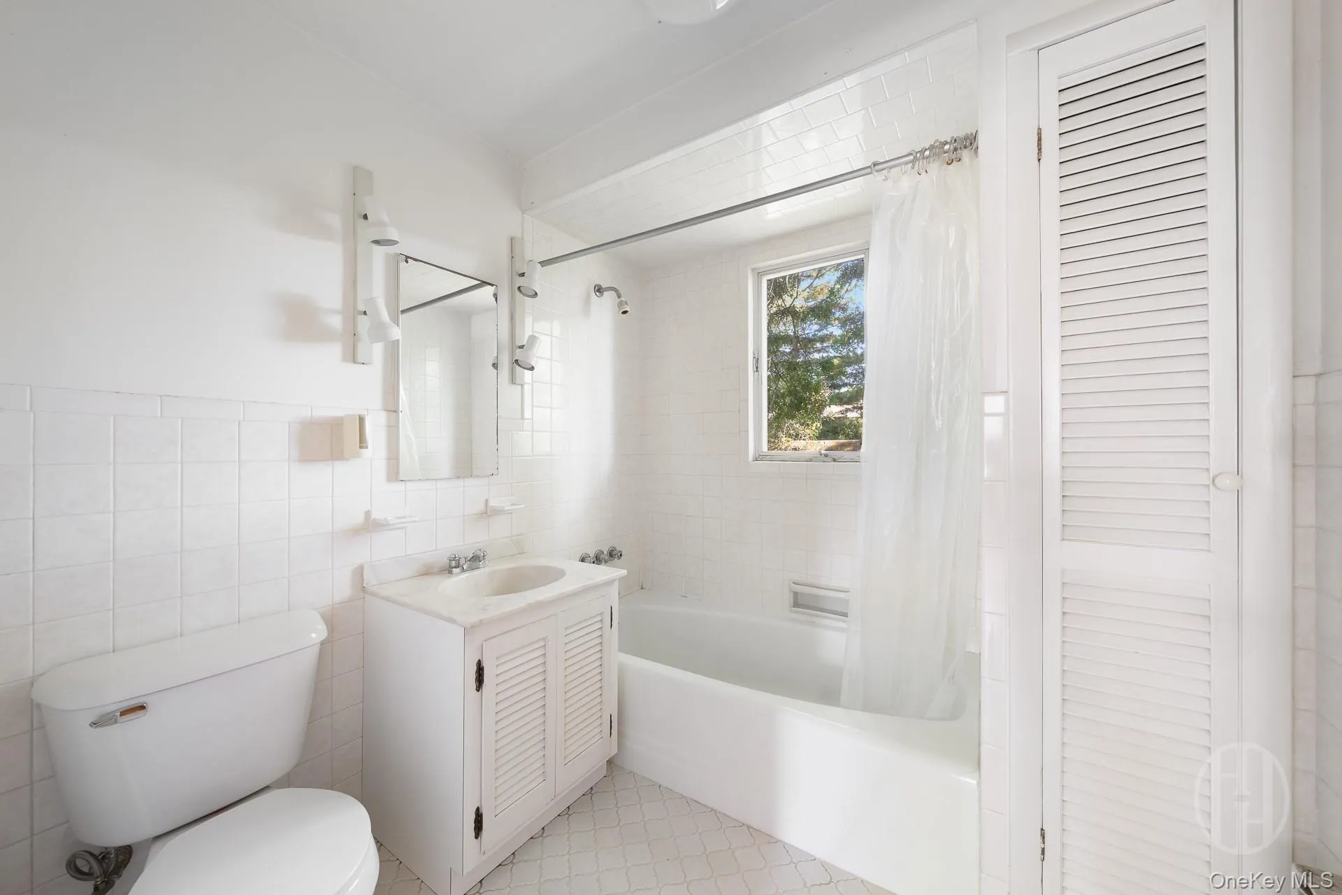 12 Carolina Road, New York, NY, 4 Bedrooms Bedrooms, 11 Rooms Rooms,2 BathroomsBathrooms,Residential,For Rent,Carolina,0,1016122 12 Carolina Road, New York, NY, 4 Bedrooms Bedrooms, 11 Rooms Rooms,2 BathroomsBathrooms,Residential,For Rent,Carolina,0,1016122