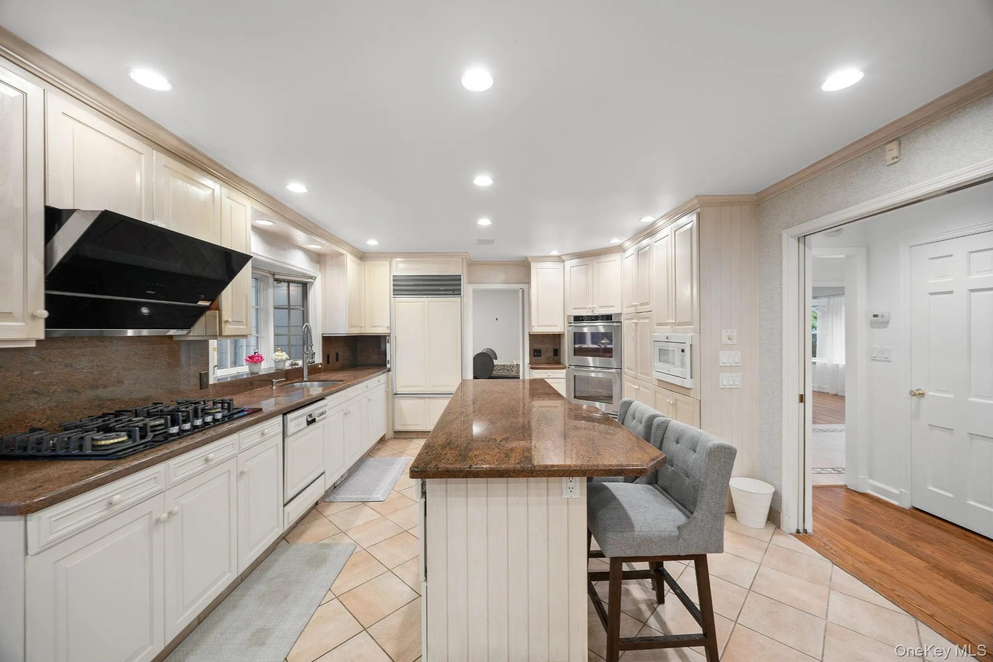 98 Brookby Road, Scarsdale, NY, 5 Bedrooms Bedrooms, 13 Rooms Rooms,4 BathroomsBathrooms,Residential Lease,For Rent,Brookby,0,1016124 98 Brookby Road, Scarsdale, NY, 5 Bedrooms Bedrooms, 13 Rooms Rooms,4 BathroomsBathrooms,Residential Lease,For Rent,Brookby,0,1016124
