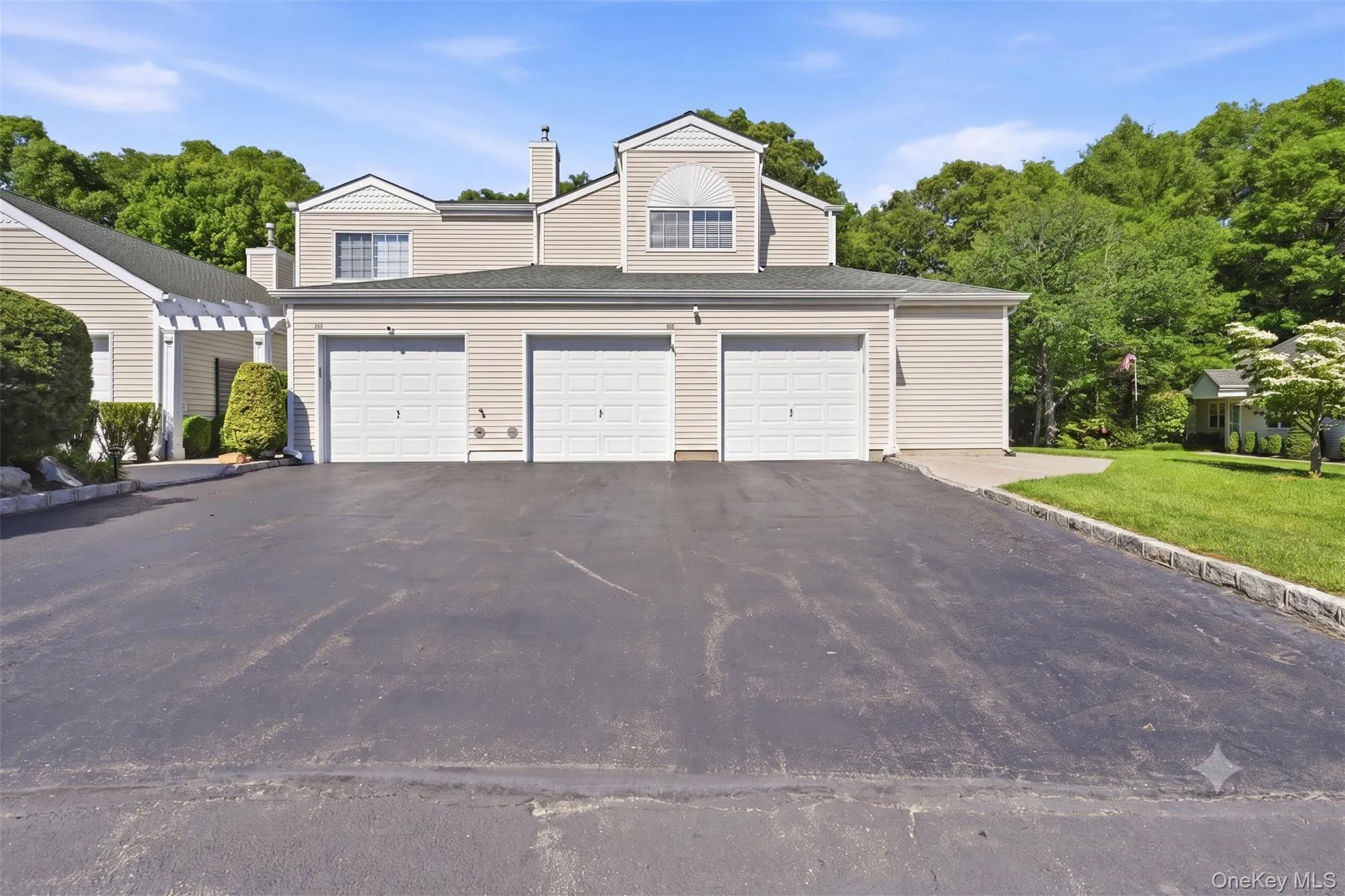 129 Farm House Court, Brookhaven, NY, 3 Bedrooms Bedrooms, 6 Rooms Rooms,2 BathroomsBathrooms,Residential,For Rent,Farm House,0,1016125 129 Farm House Court, Brookhaven, NY, 3 Bedrooms Bedrooms, 6 Rooms Rooms,2 BathroomsBathrooms,Residential,For Rent,Farm House,0,1016125