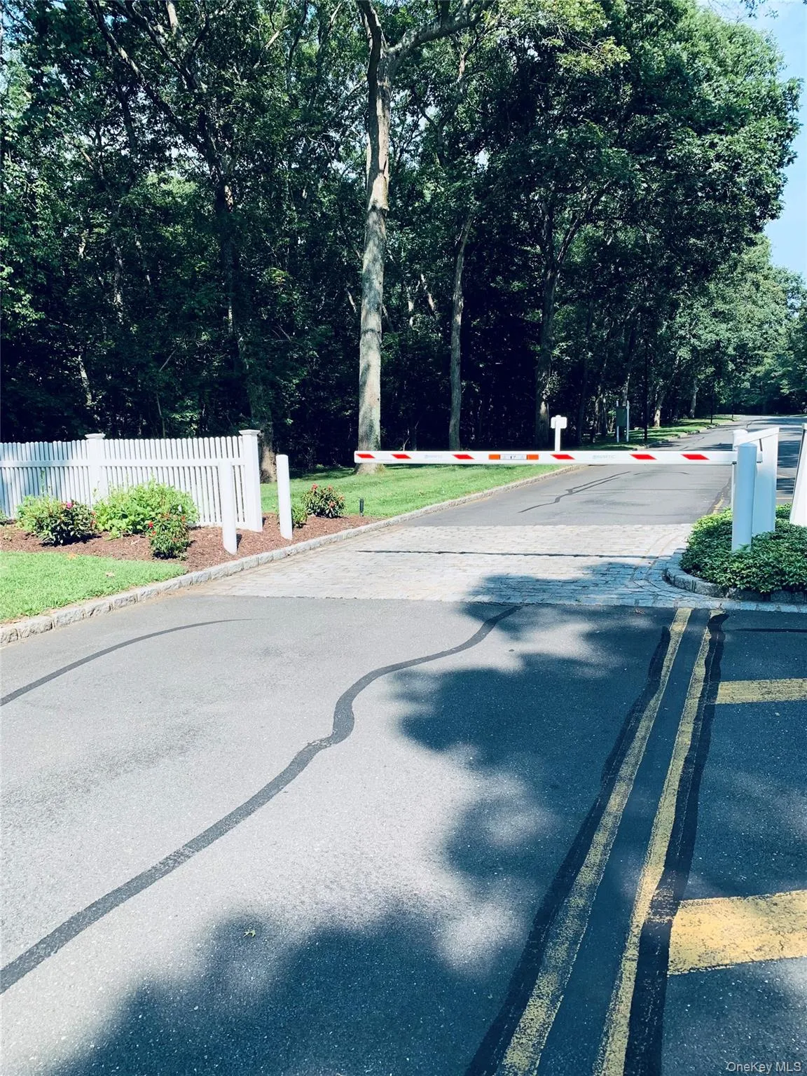 129 Farm House Court, Brookhaven, NY, 3 Bedrooms Bedrooms, 6 Rooms Rooms,2 BathroomsBathrooms,Residential,For Rent,Farm House,0,1016125 129 Farm House Court, Brookhaven, NY, 3 Bedrooms Bedrooms, 6 Rooms Rooms,2 BathroomsBathrooms,Residential,For Rent,Farm House,0,1016125