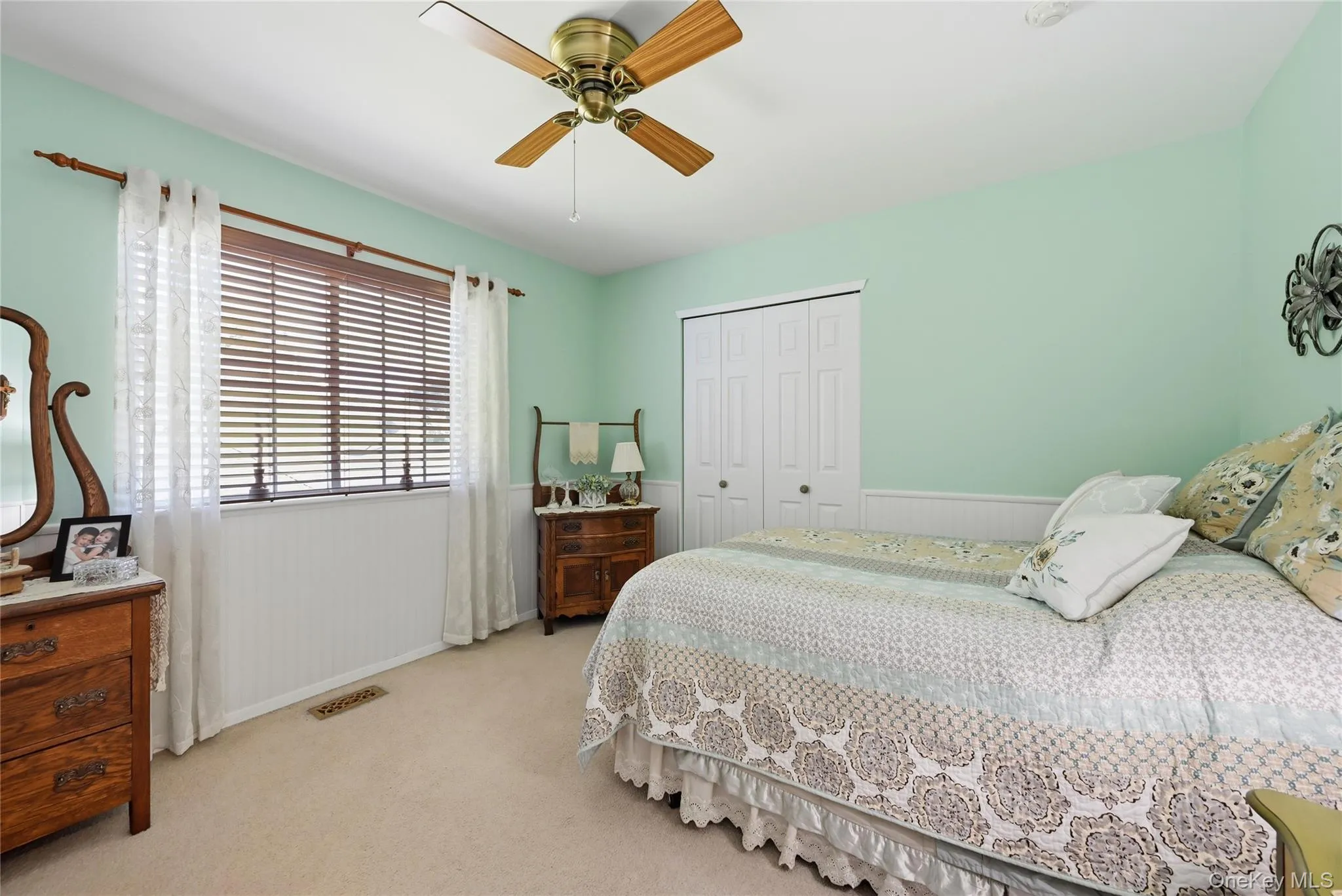 129 Farm House Court, Brookhaven, NY, 3 Bedrooms Bedrooms, 6 Rooms Rooms,2 BathroomsBathrooms,Residential,For Rent,Farm House,0,1016125 129 Farm House Court, Brookhaven, NY, 3 Bedrooms Bedrooms, 6 Rooms Rooms,2 BathroomsBathrooms,Residential,For Rent,Farm House,0,1016125