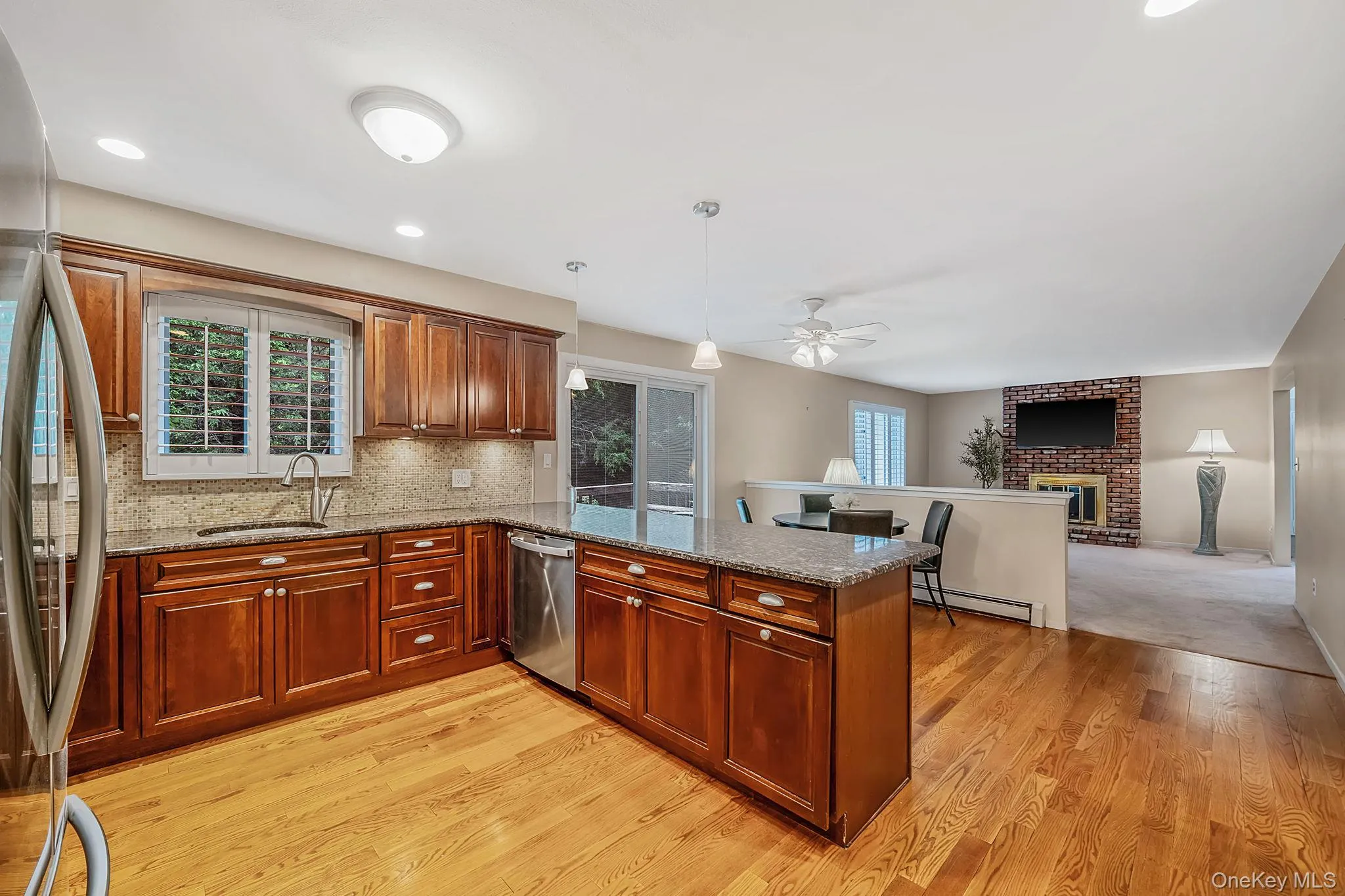 3 Liberty Lane, Brookhaven, NY, 3 Bedrooms Bedrooms, 8 Rooms Rooms,2 BathroomsBathrooms,Residential,For Rent,Liberty,0,KEY1016132 3 Liberty Lane, Brookhaven, NY, 3 Bedrooms Bedrooms, 8 Rooms Rooms,2 BathroomsBathrooms,Residential,For Rent,Liberty,0,KEY1016132