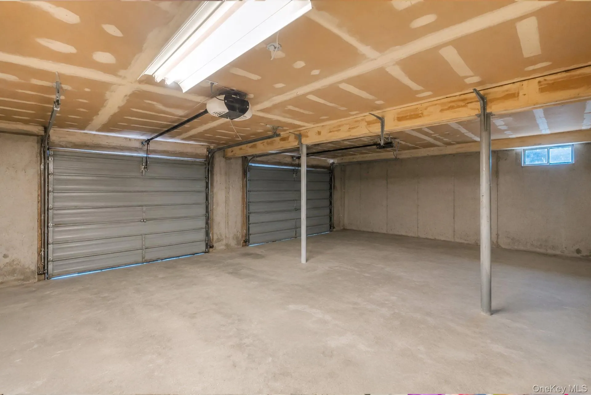 64 Patchogue Drive, Brookhaven, NY, 3 Bedrooms Bedrooms, 8 Rooms Rooms,2 BathroomsBathrooms,Residential,For Rent,Patchogue,0,1016138 64 Patchogue Drive, Brookhaven, NY, 3 Bedrooms Bedrooms, 8 Rooms Rooms,2 BathroomsBathrooms,Residential,For Rent,Patchogue,0,1016138