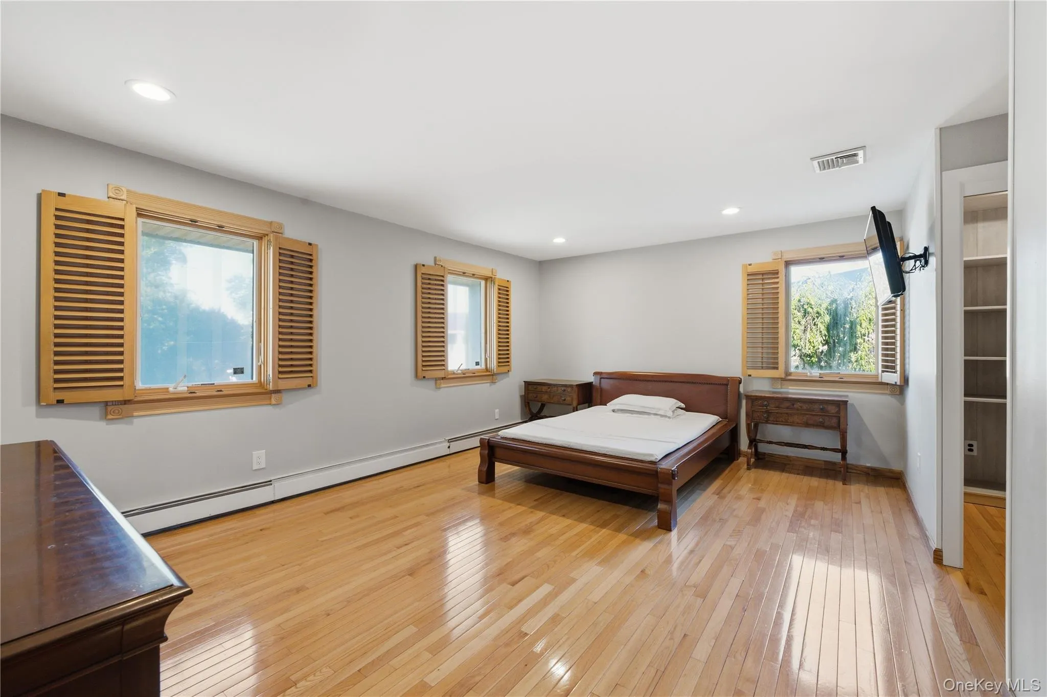 308 Oyster Bay Road, Oyster Bay, NY, 4 Bedrooms Bedrooms, 8 Rooms Rooms,2 BathroomsBathrooms,Residential,For Rent,Oyster Bay,0,KEY1016139 308 Oyster Bay Road, Oyster Bay, NY, 4 Bedrooms Bedrooms, 8 Rooms Rooms,2 BathroomsBathrooms,Residential,For Rent,Oyster Bay,0,KEY1016139
