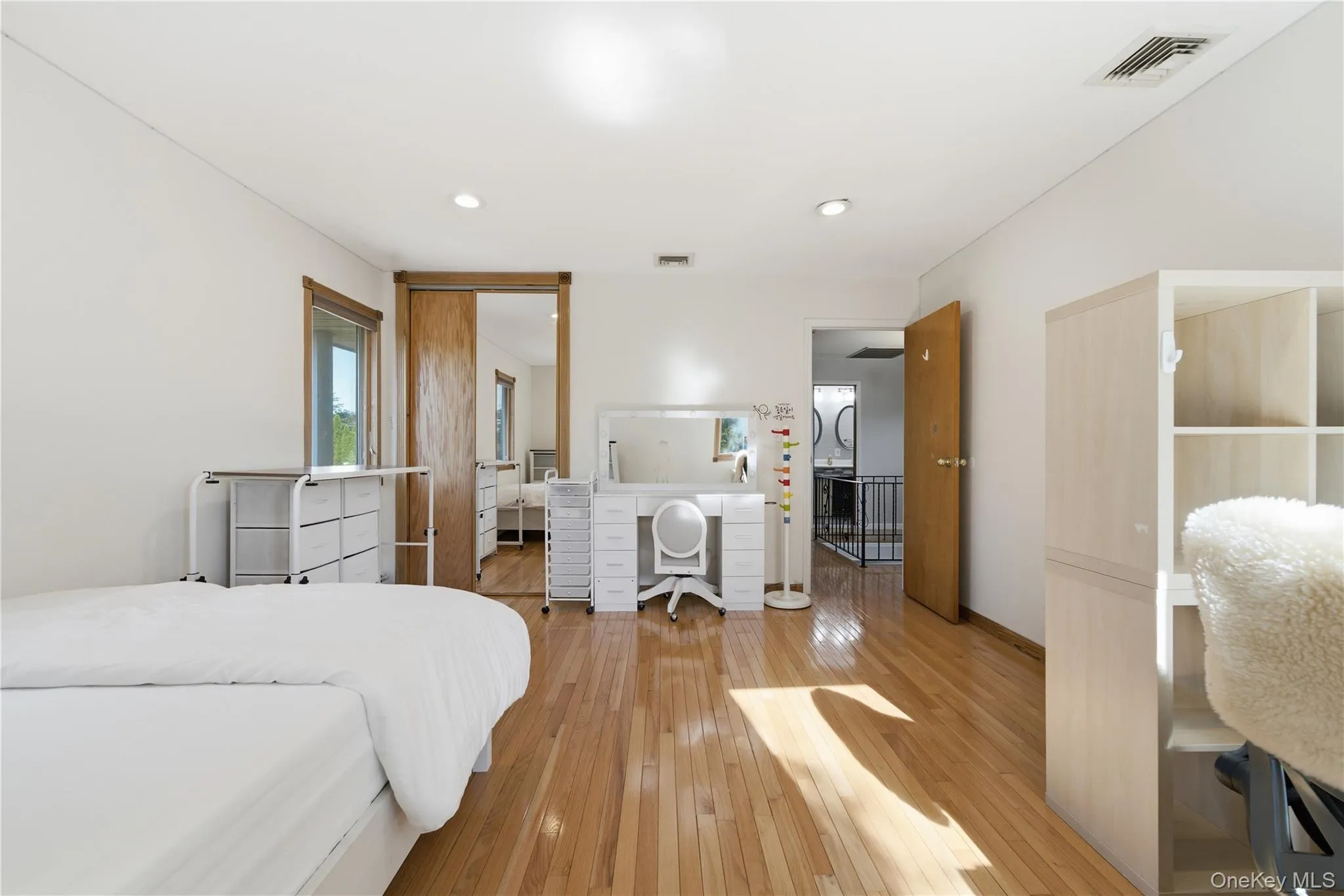 308 Oyster Bay Road, Oyster Bay, NY, 4 Bedrooms Bedrooms, 8 Rooms Rooms,2 BathroomsBathrooms,Residential,For Rent,Oyster Bay,0,KEY1016139 308 Oyster Bay Road, Oyster Bay, NY, 4 Bedrooms Bedrooms, 8 Rooms Rooms,2 BathroomsBathrooms,Residential,For Rent,Oyster Bay,0,KEY1016139