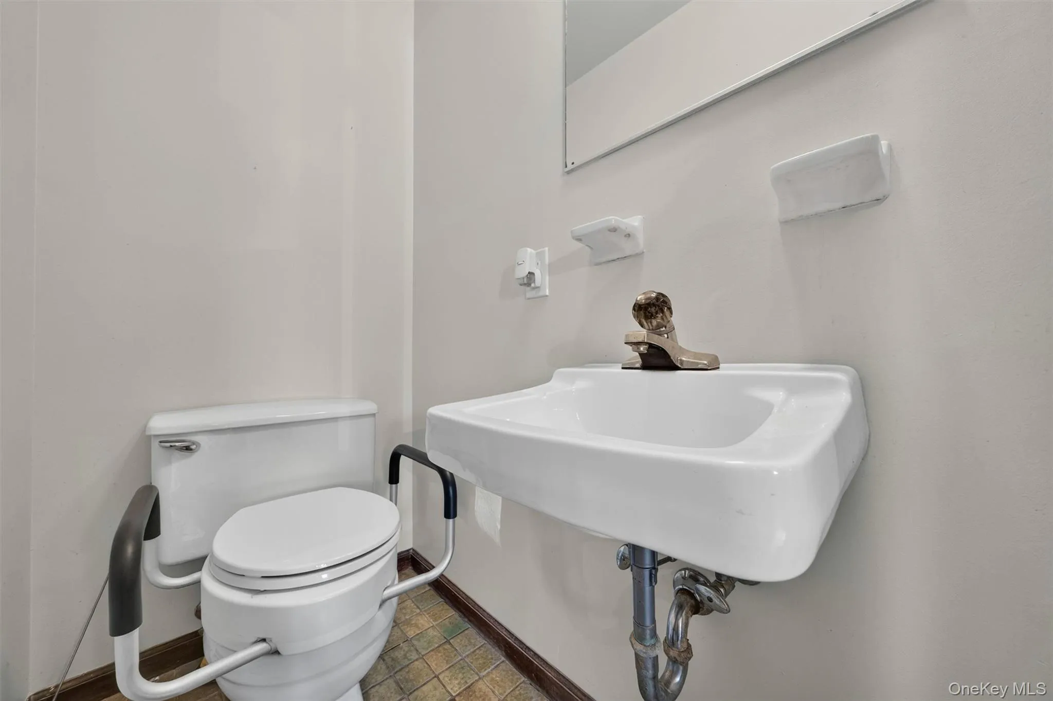33 Winchester Drive, Monroe, NY, 4 Bedrooms Bedrooms, 9 Rooms Rooms,2 BathroomsBathrooms,Residential,For Rent,Winchester,0,1016143 33 Winchester Drive, Monroe, NY, 4 Bedrooms Bedrooms, 9 Rooms Rooms,2 BathroomsBathrooms,Residential,For Rent,Winchester,0,1016143