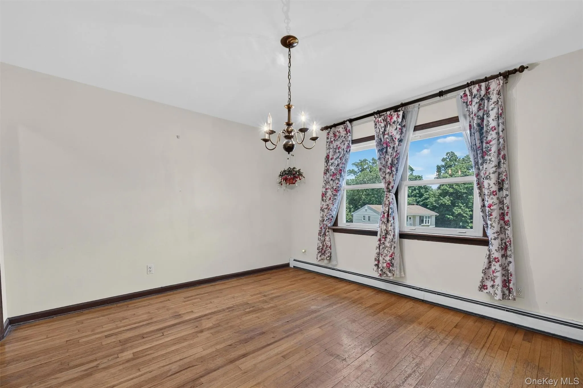 33 Winchester Drive, Monroe, NY, 4 Bedrooms Bedrooms, 9 Rooms Rooms,2 BathroomsBathrooms,Residential,For Rent,Winchester,0,1016143 33 Winchester Drive, Monroe, NY, 4 Bedrooms Bedrooms, 9 Rooms Rooms,2 BathroomsBathrooms,Residential,For Rent,Winchester,0,1016143