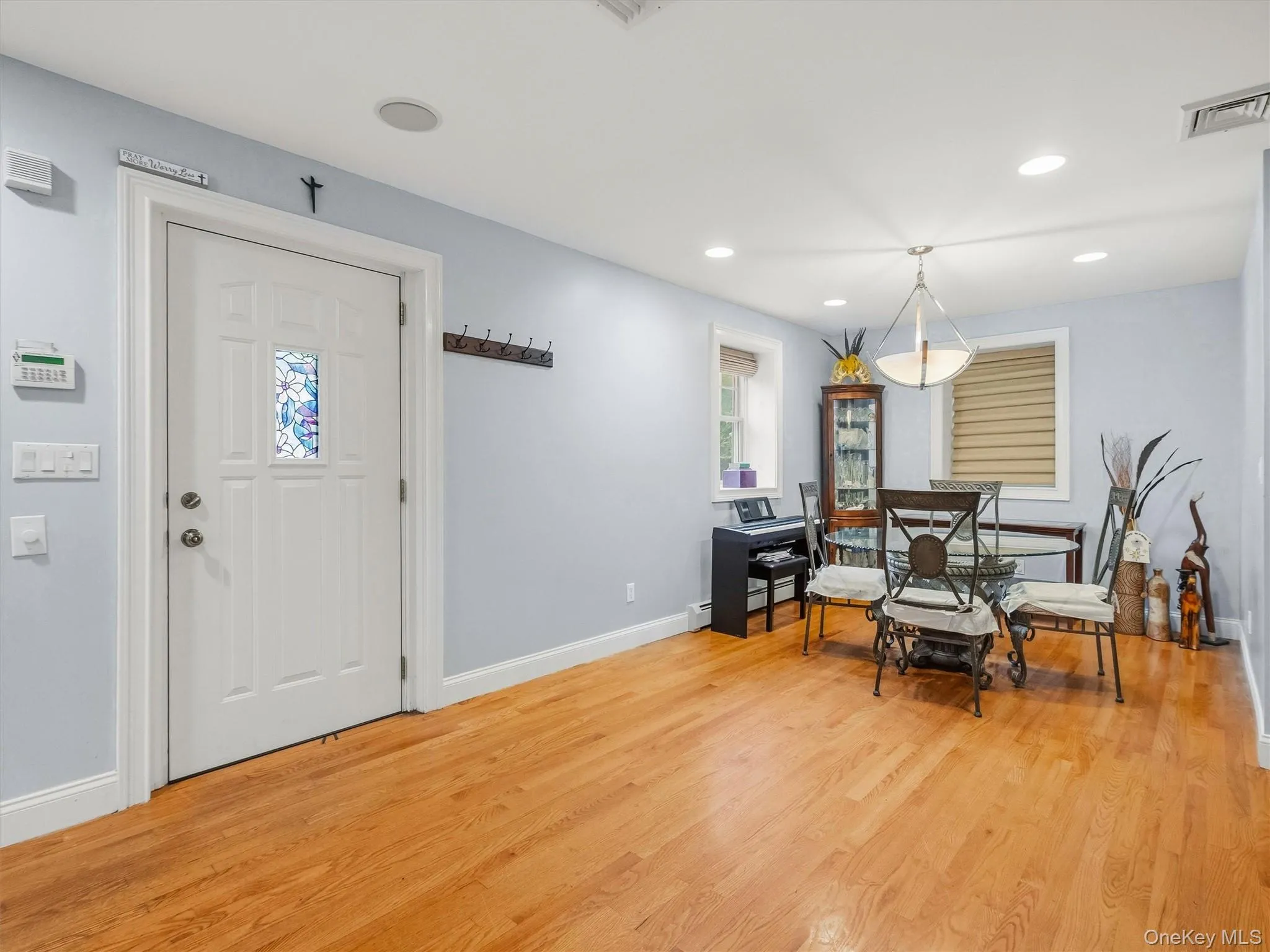 2 Hempstead Lane, Ramapo, NY, 4 Bedrooms Bedrooms, 11 Rooms Rooms,2 BathroomsBathrooms,Residential,For Rent,Hempstead,0,1016144 2 Hempstead Lane, Ramapo, NY, 4 Bedrooms Bedrooms, 11 Rooms Rooms,2 BathroomsBathrooms,Residential,For Rent,Hempstead,0,1016144
