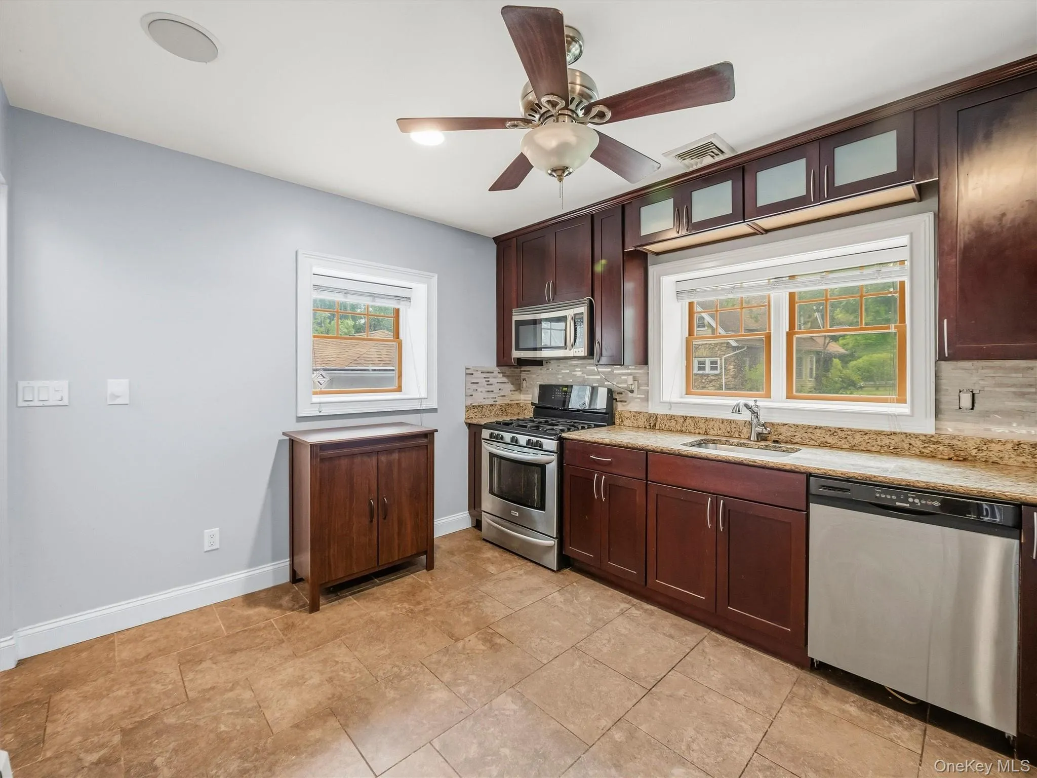 2 Hempstead Lane, Ramapo, NY, 4 Bedrooms Bedrooms, 11 Rooms Rooms,2 BathroomsBathrooms,Residential,For Rent,Hempstead,0,1016144 2 Hempstead Lane, Ramapo, NY, 4 Bedrooms Bedrooms, 11 Rooms Rooms,2 BathroomsBathrooms,Residential,For Rent,Hempstead,0,1016144