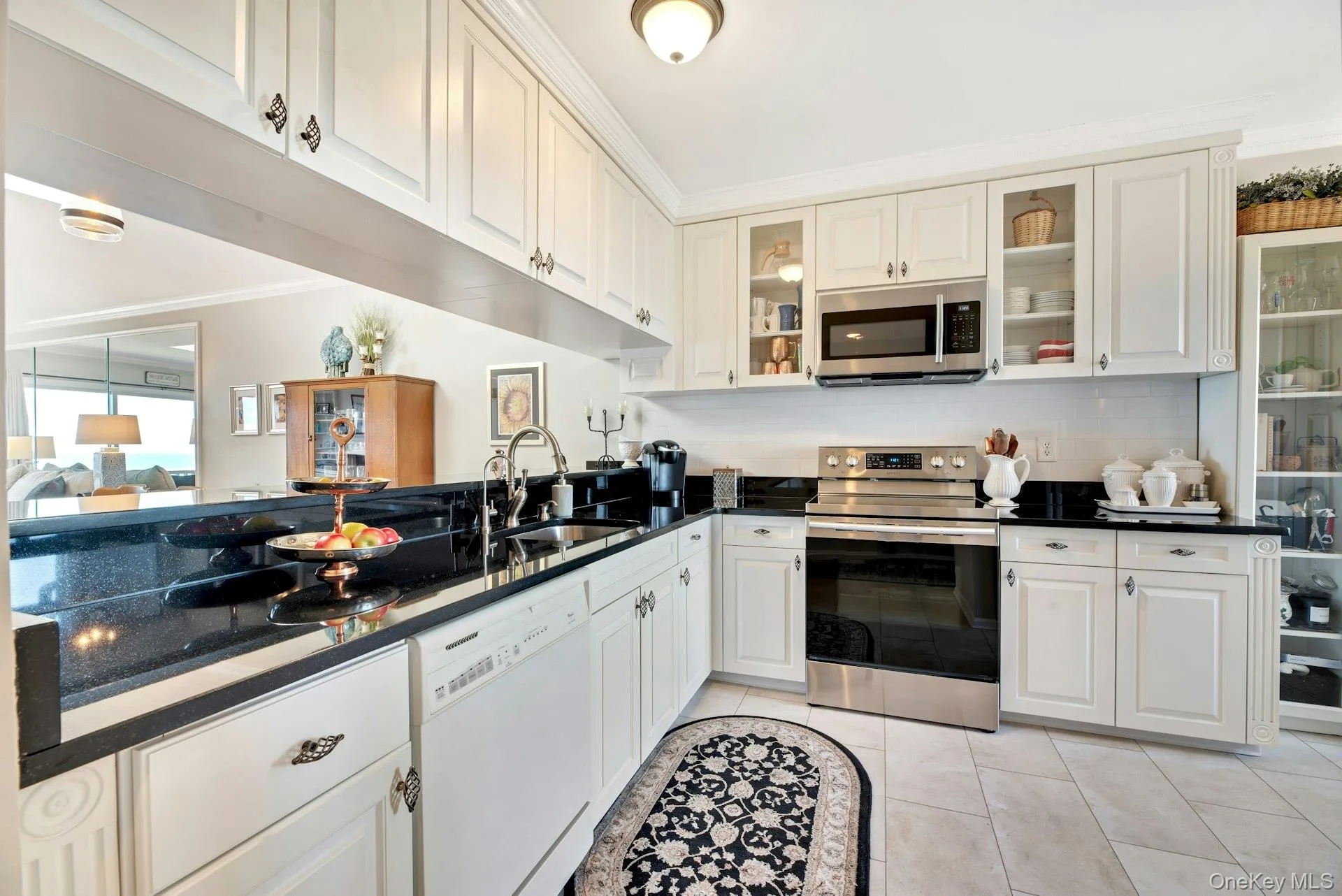 215 Fox Hill Drive, Riverhead, NY, 2 Bedrooms Bedrooms, 5 Rooms Rooms,2 BathroomsBathrooms,Residential,For Rent,Fox Hill,0,KEY1016145 215 Fox Hill Drive, Riverhead, NY, 2 Bedrooms Bedrooms, 5 Rooms Rooms,2 BathroomsBathrooms,Residential,For Rent,Fox Hill,0,KEY1016145